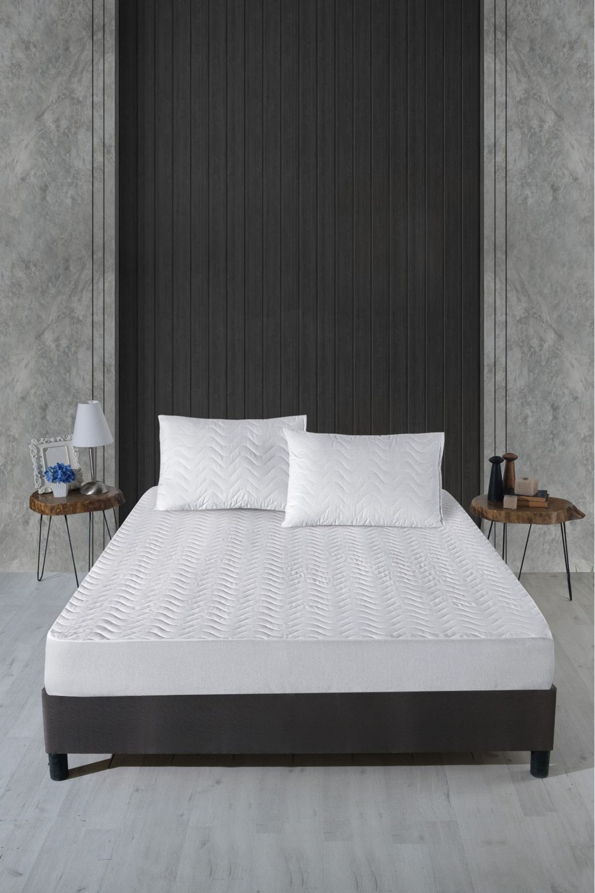 GOLDROOM Sıvı Geçirmez kapitoneli Fitted Alez Yatak Koruyucu