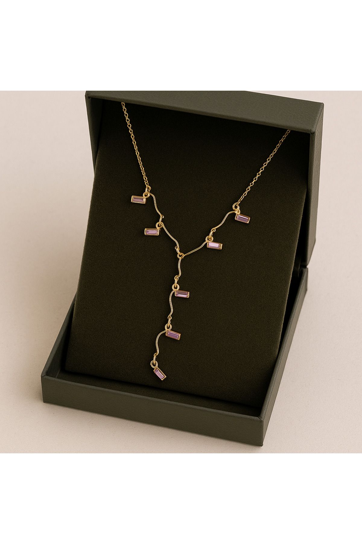 BESMYAR JEWELS "Altın Renk Pembe Taşlı Y Kolye – Zarafetin Modern Hali"