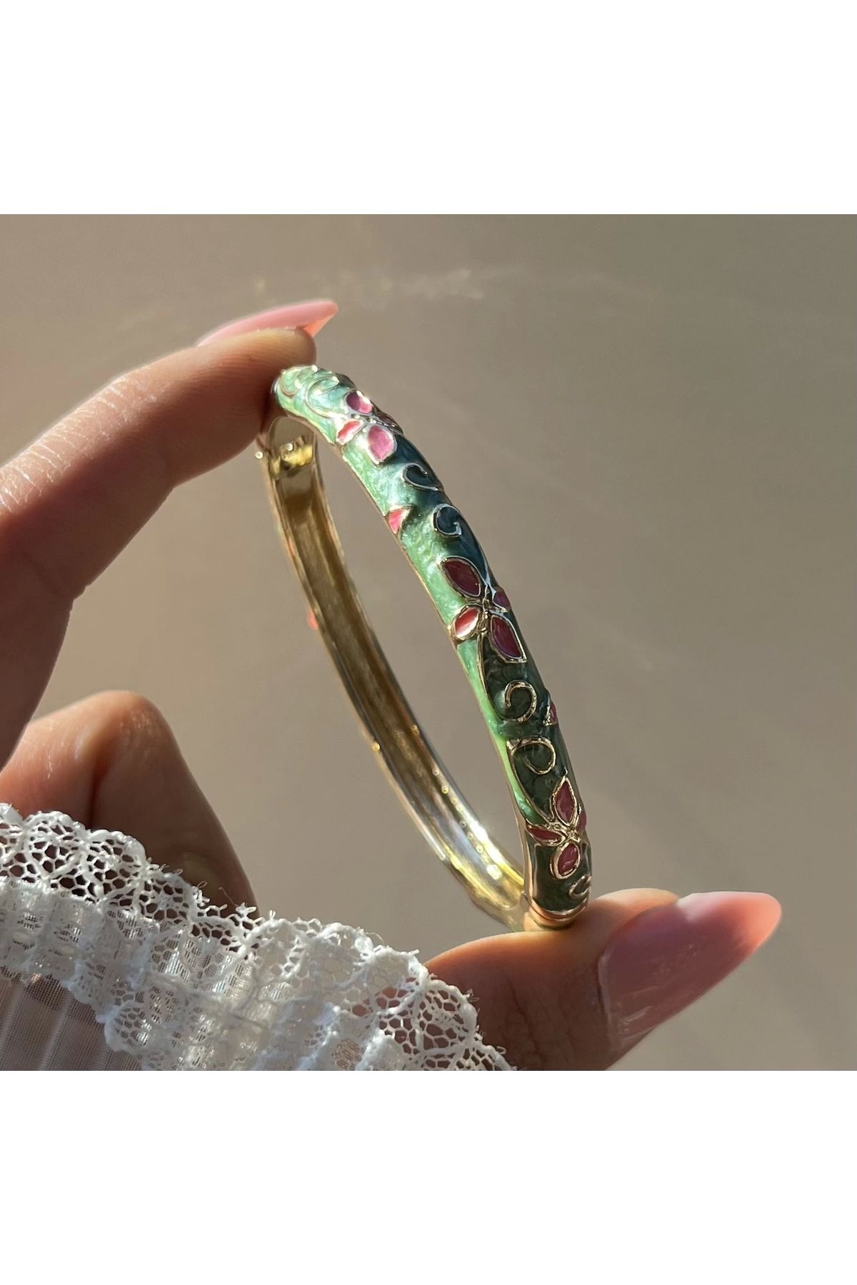 Vintagezegeni Pastel Yeşil ve Kırmızı Mineli Bileklik