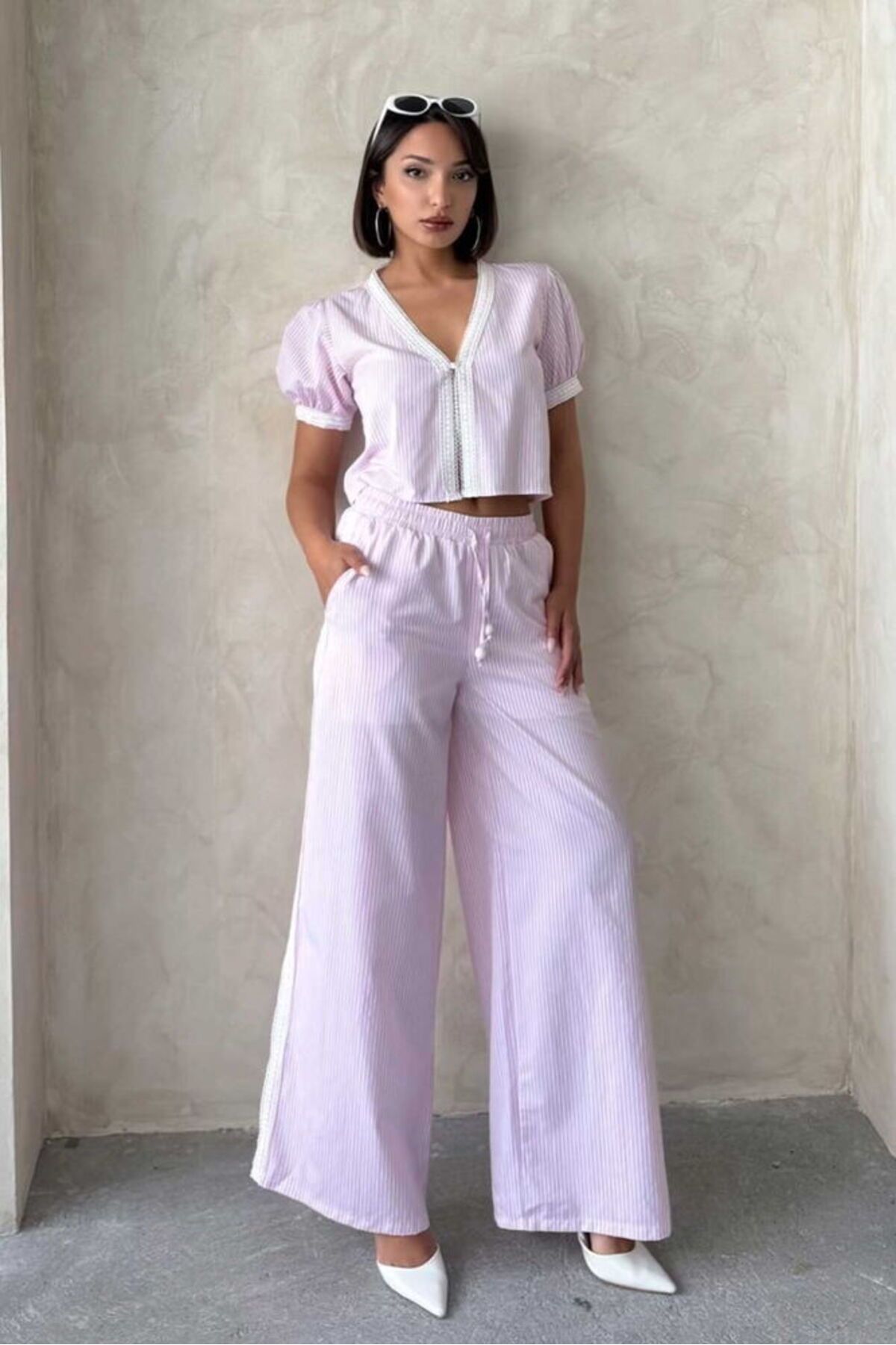 Castivo Fashion Güpür Detaylı Çizgili Bol Paça Yazlık Pantolon