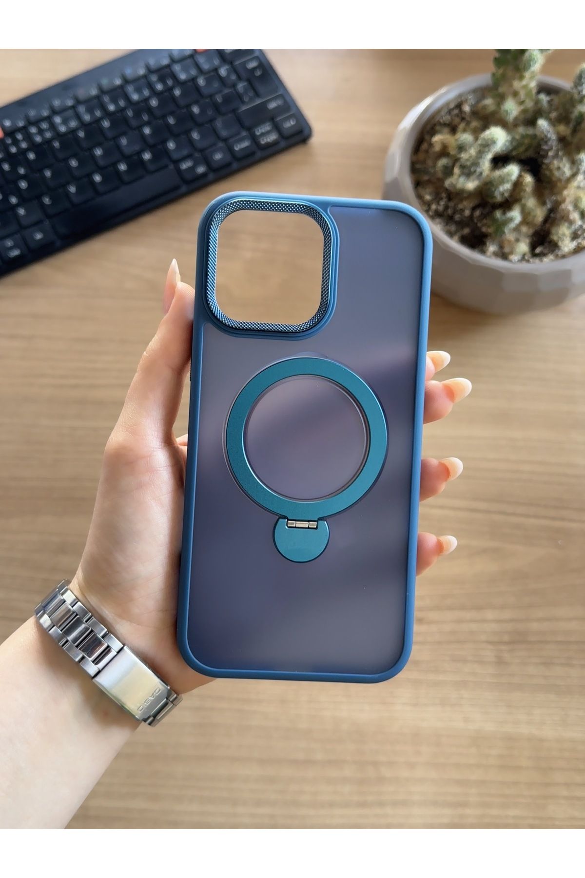 MTL iPhone 16 Pro Max Standlı Ve MagSafe Kılıf Soocase622