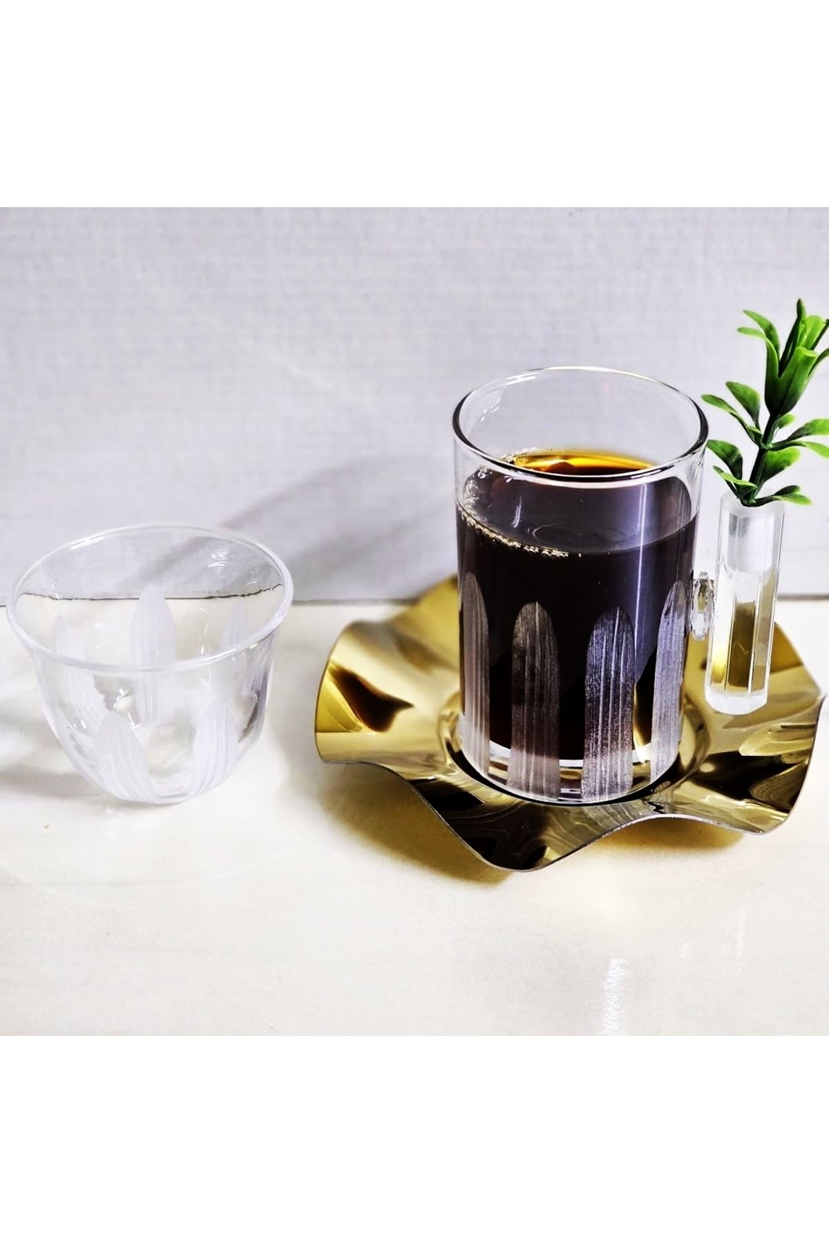 DECOSTYLE Gold çelik tabaklı 18 Parça Modern Cam Çay Ve Kahve Bardak Seti