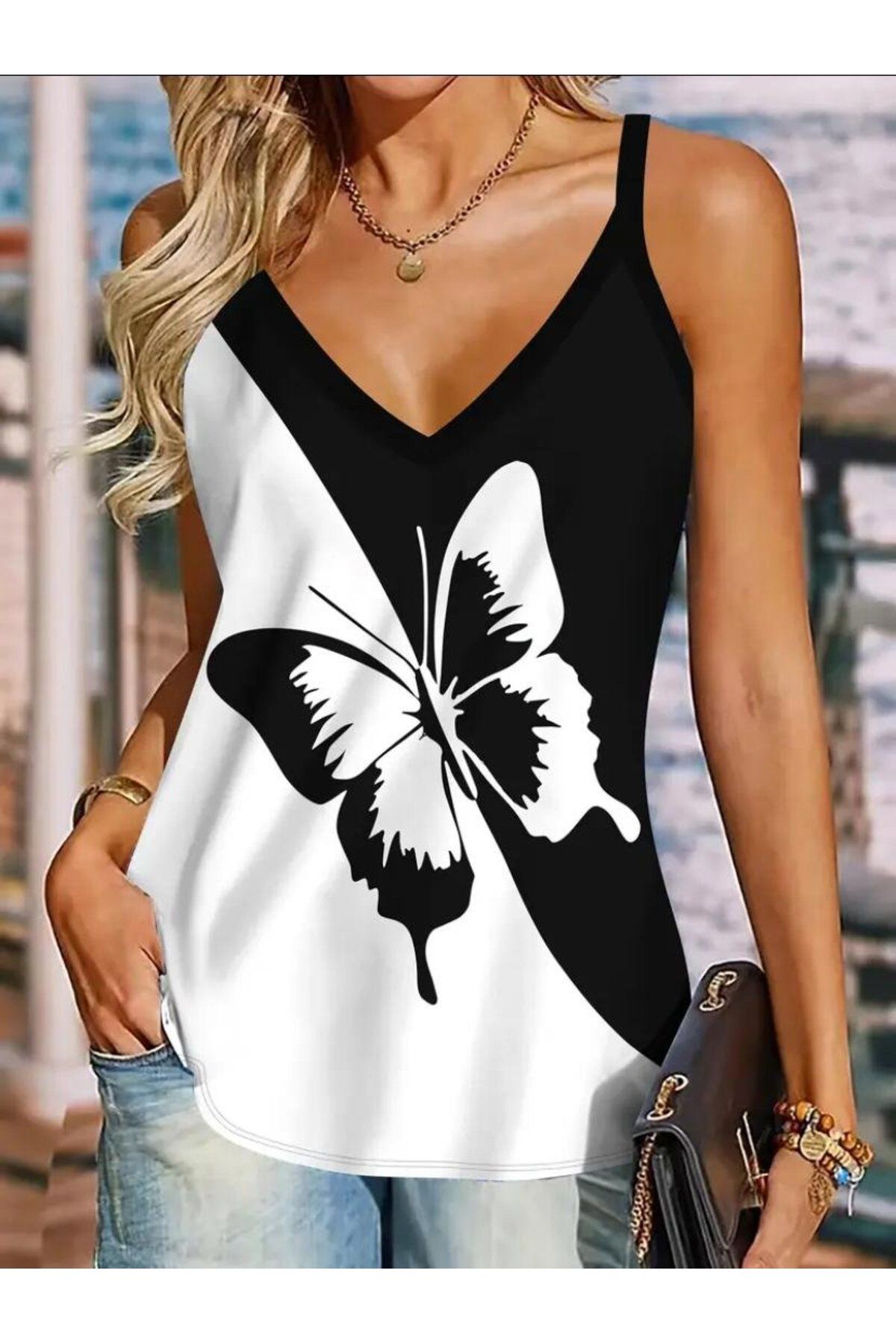 Moda Monisa Kadın V Yaka Askılı Siyah Beyaz Kelebek Desenli Süprem Bluz