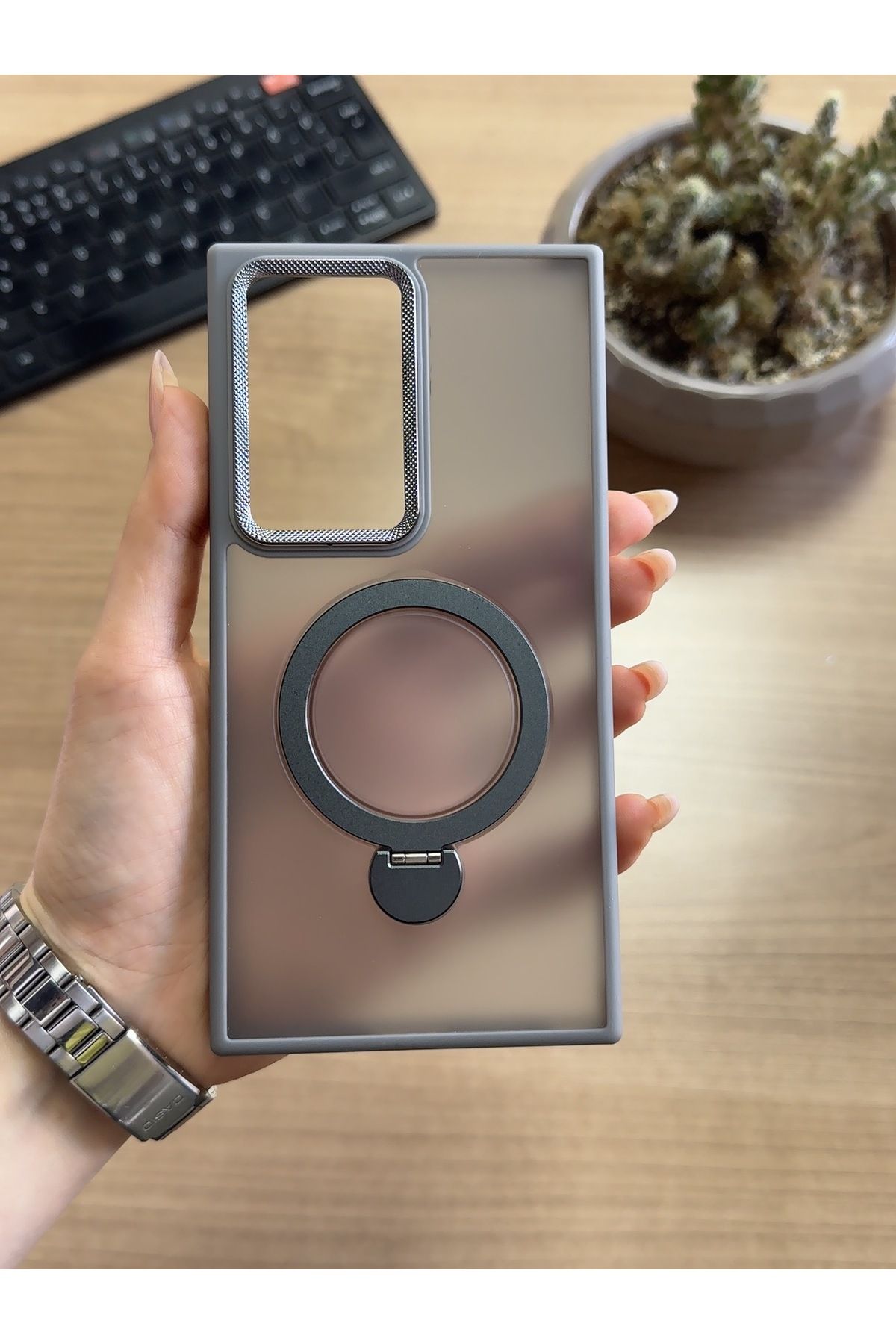 MTL Samsung S24 Ultra Standlı Ve MagSafe Kılıf Soocase622