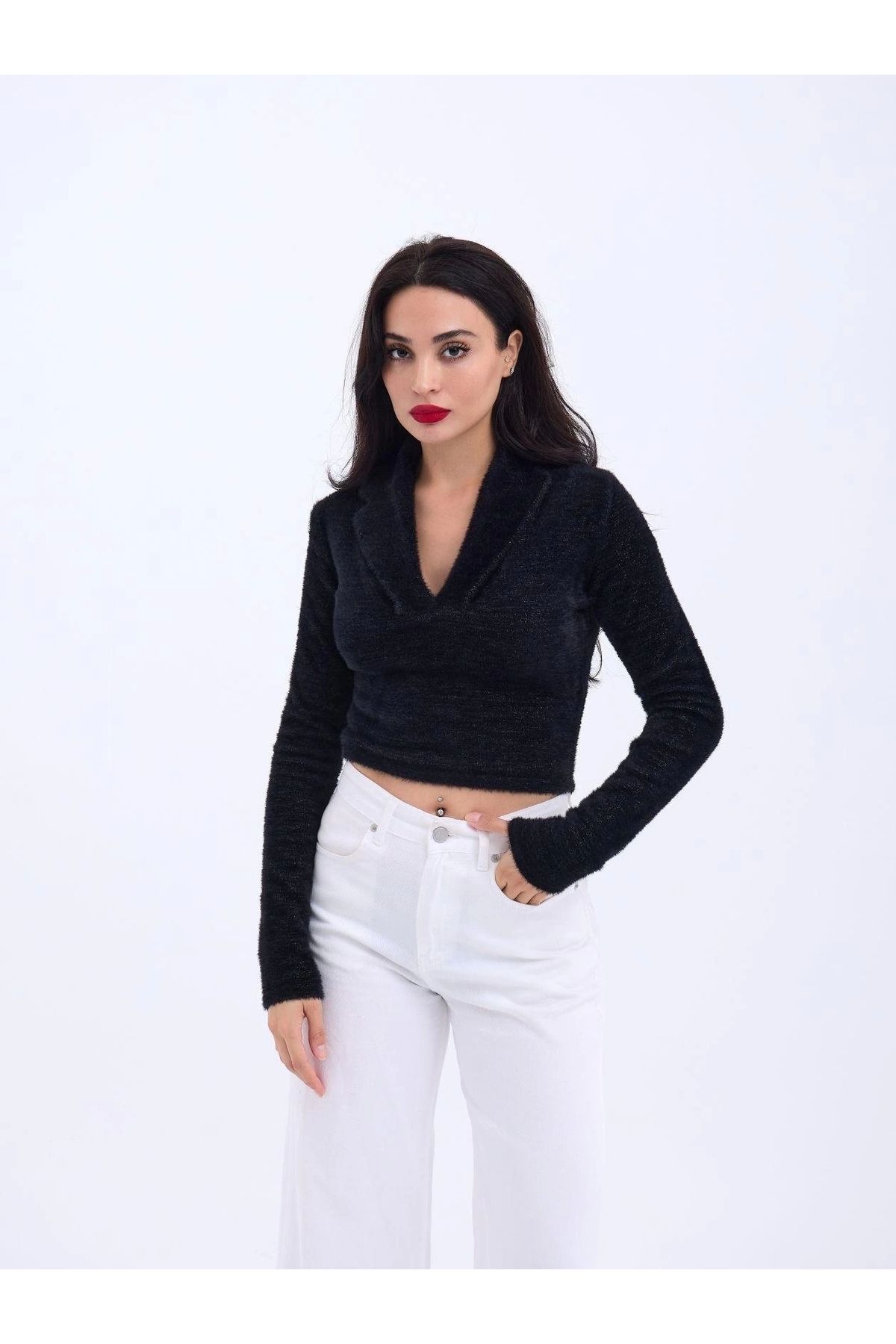 Silerra 42531 TRİKO SİMLİ YAKALI CROP-SİYAH