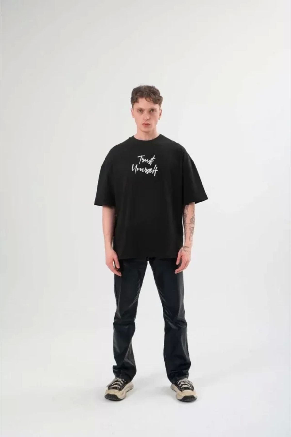 Silerra Unisex Bisiklet Yaka Baskılı Oversize T-Shirt - Siyah