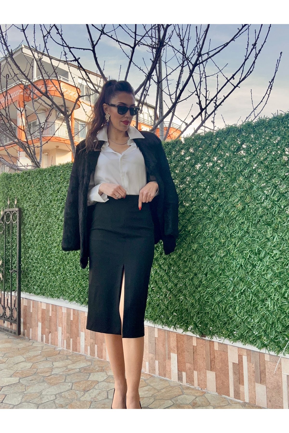 LAGÜN MODA Önden Yırtmaç Detaylı Midi Boy Kalem Etek