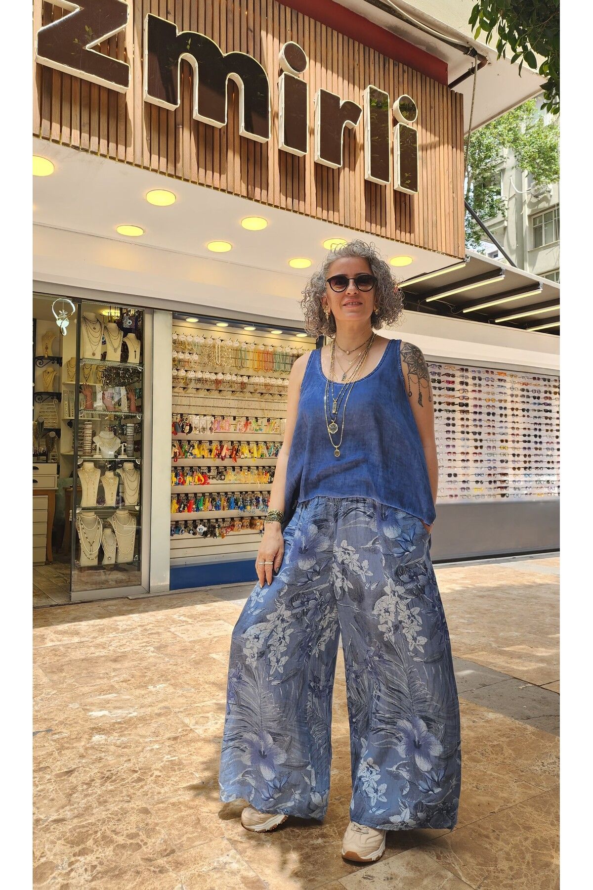 İzmirli Boutique Çiçek Desenli Bol Paça Keten Pantolon