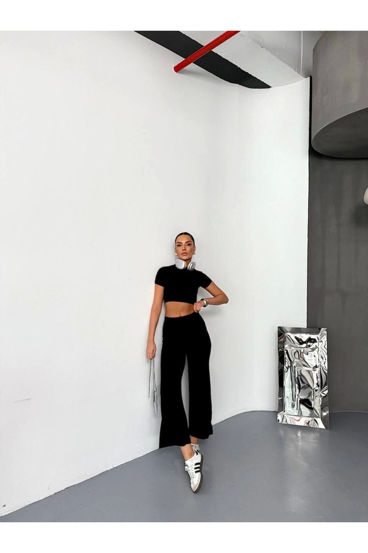 Pink Stil Osy Modal Yumuşak Dokulu Kumaş Kısa Kollu Crop Alt ispanyol Paça Pantalon ikili Takım - Siyah