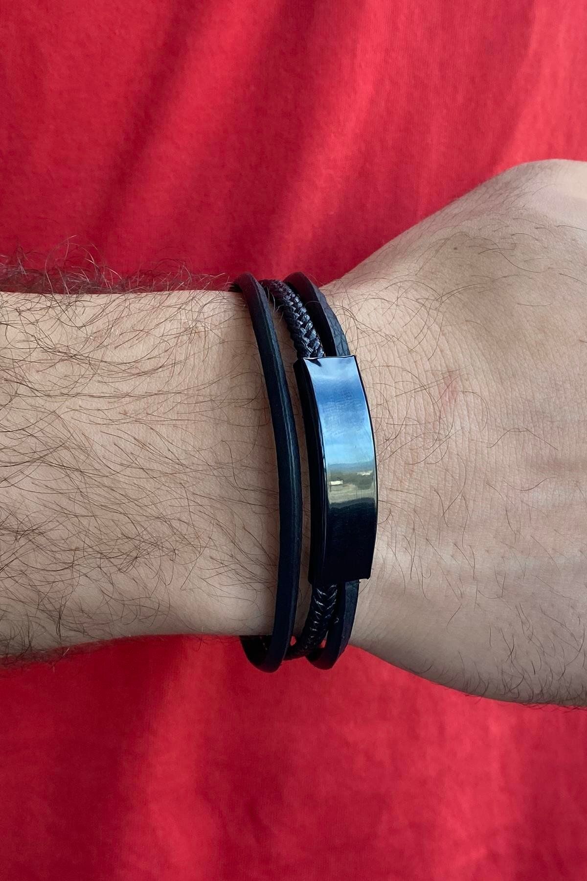 TAKIŞTIR Siyah Renk Metal Detaylı Çelik Bileklik