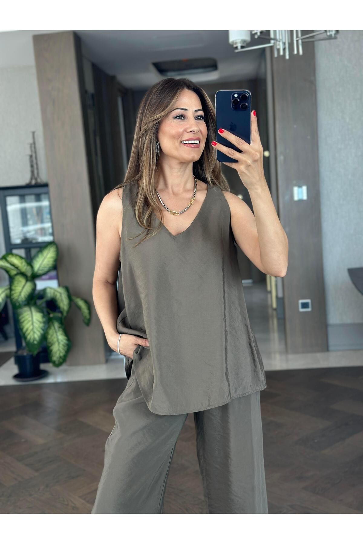 Forlady Butik Haki V Yaka Bluz Bol Paça Pantolon Kadın Alt Üst Takım