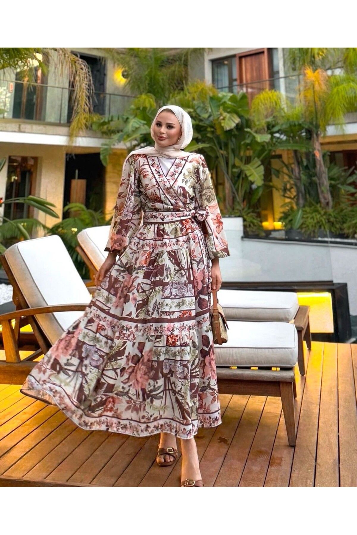 DEMET Burçin Çiçek Desenli Kuşak Detaylı İkili Takım