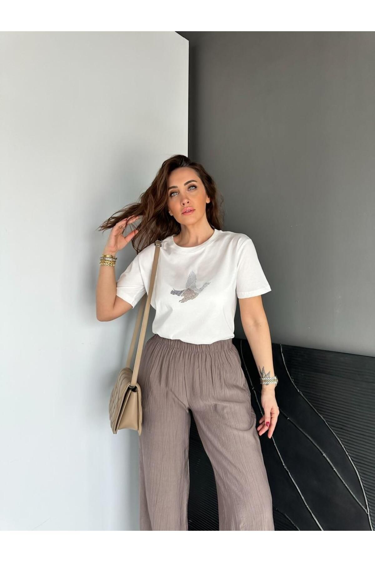 Zerrincan Giyim Beyaz Pul Baskılı Kuşlu Tshirt