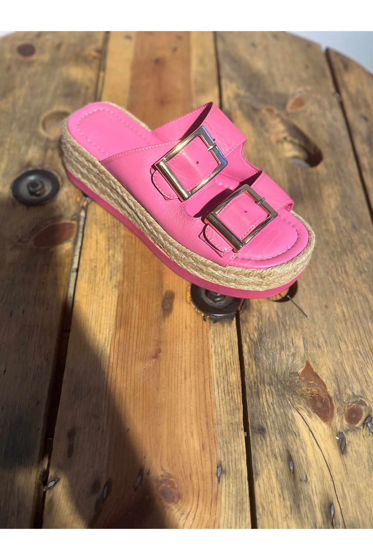 Butik Noble shoes hakiki deri kalın tabanlı kadın terlik