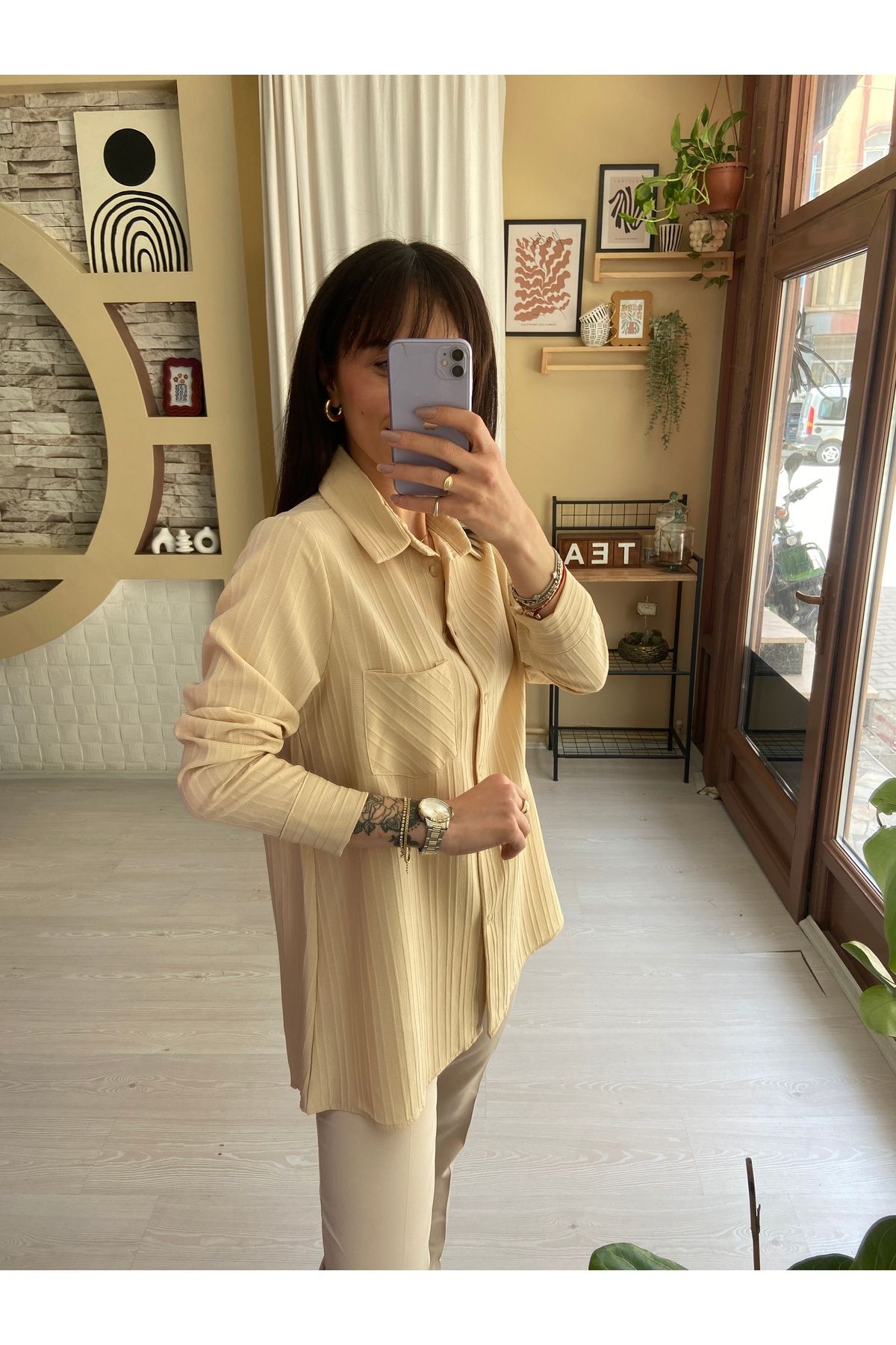 Sinemsi Butik UZUN ÇİZGİ DETAYLI GÖMLEK
