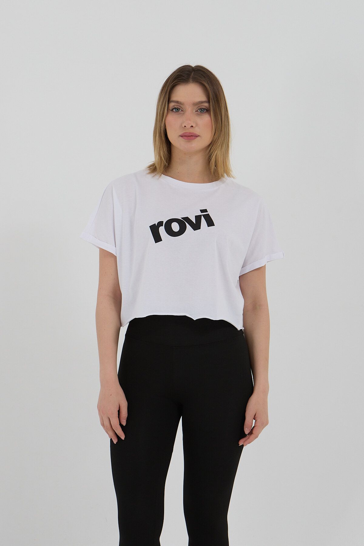 ROVİ BEYAZ BASKILI KADIN PENYE CROP