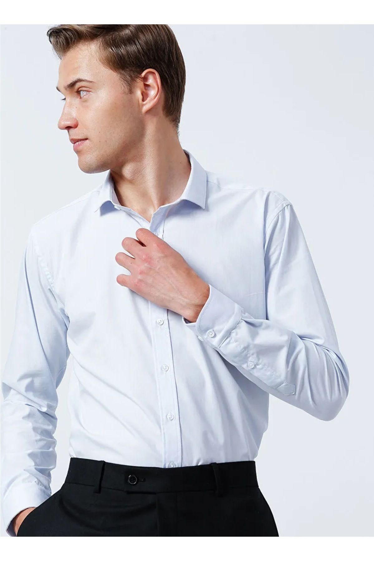 SÜVARİ Süvari Slim Fit Kolay Ütü Teri Emen Nefes Alan Kravatlık Dört Mevsim Erkek Gömlek