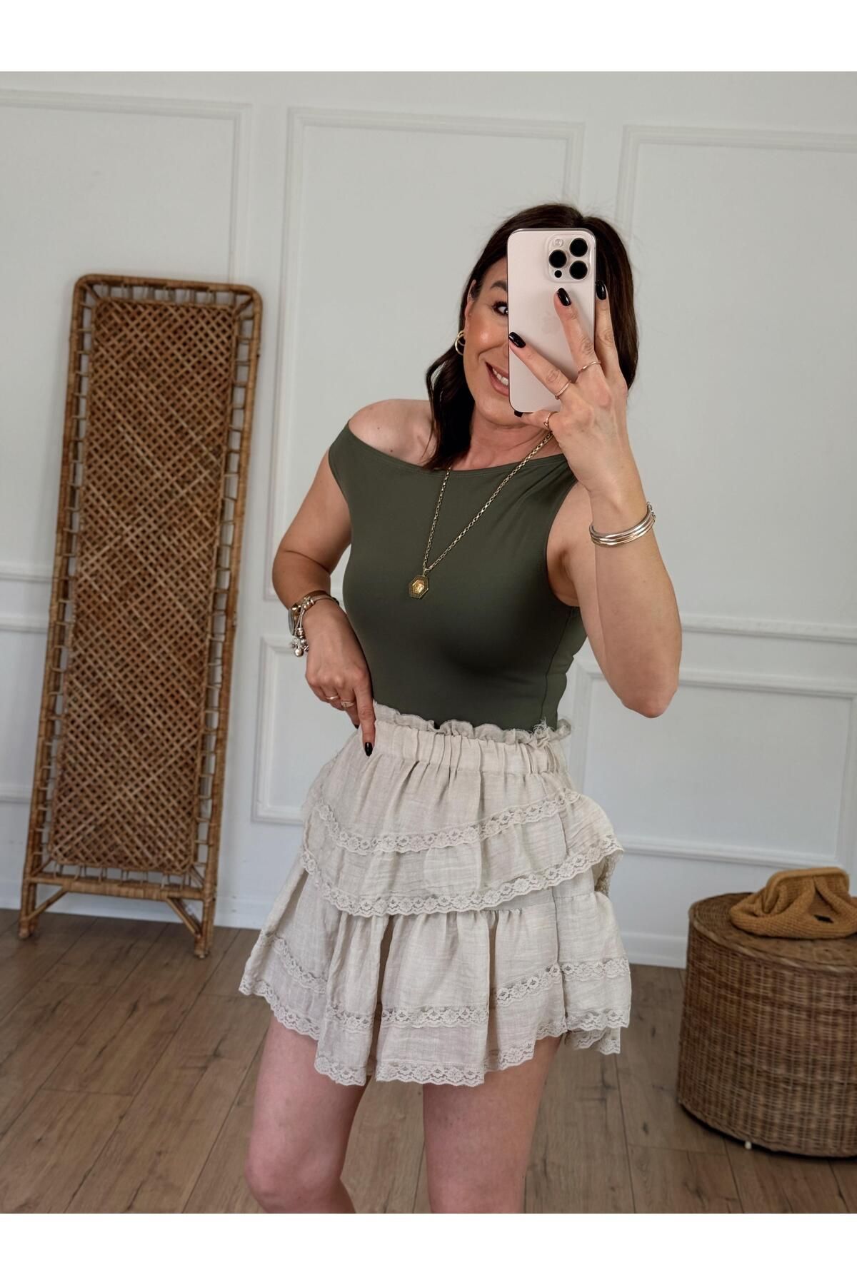 X-Young Kayık Yaka Kolsuz Tasarım Body HAKİ