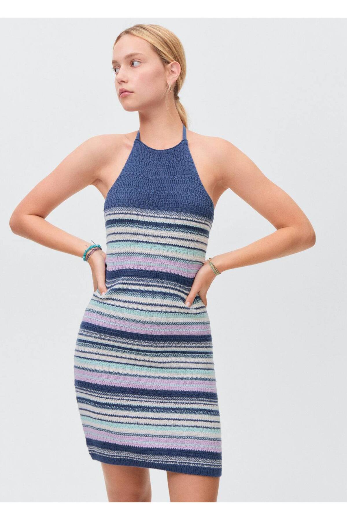 Halter yaka dantel elbise