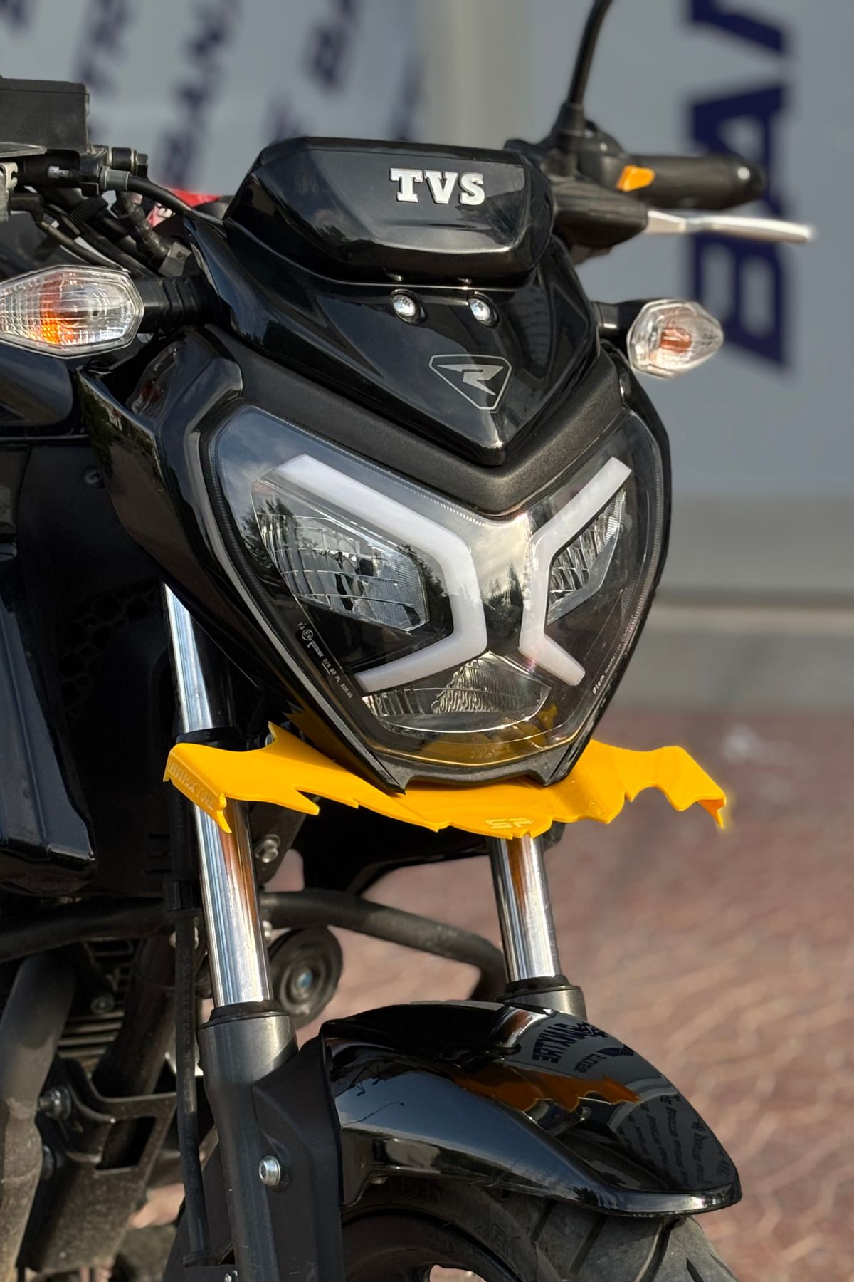 Banxtre TVS Raider Uyumlu Winglet-Gaga-Sakal Sarı Renk Parça (1 Adet)