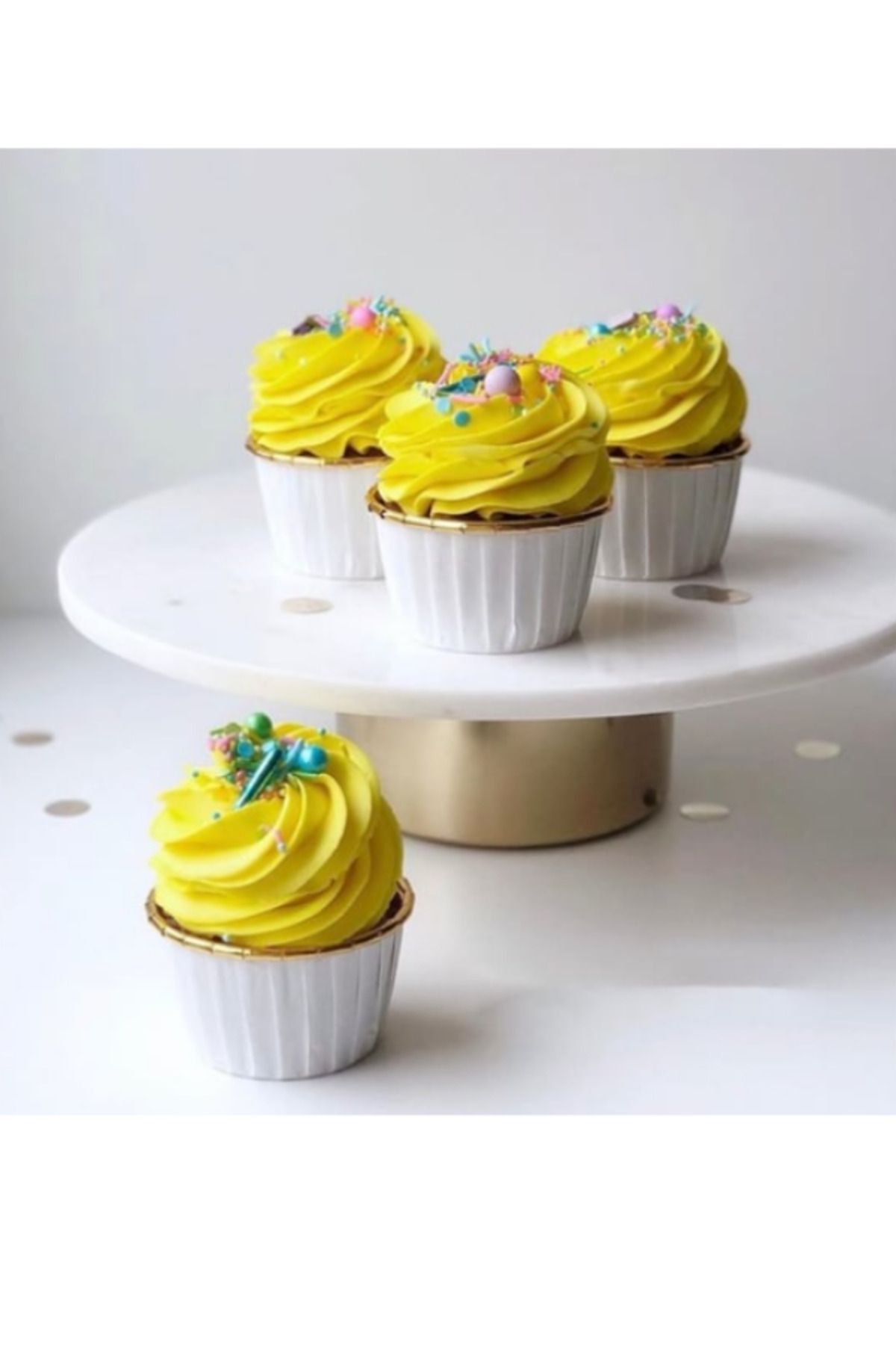 parti kral Beyaz Gold Metalik Muffin Kek Kalıbı 25 Adet 50x39