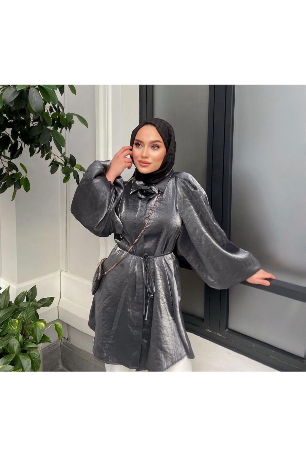 BZ BUTİK Gül broşlu tunik