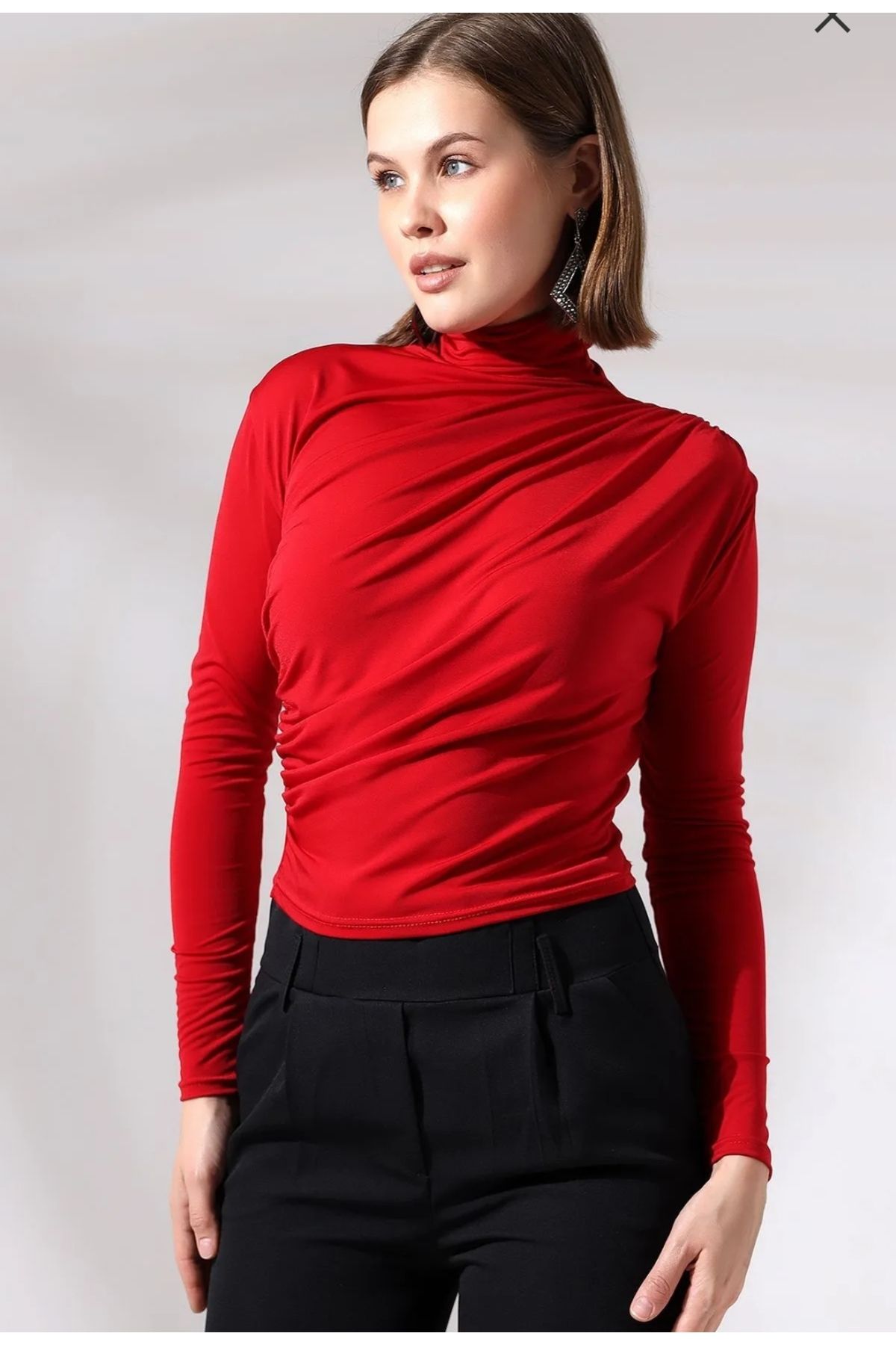 orucbutik Dik Yaka Uzun Kol Büzgülü Bluz