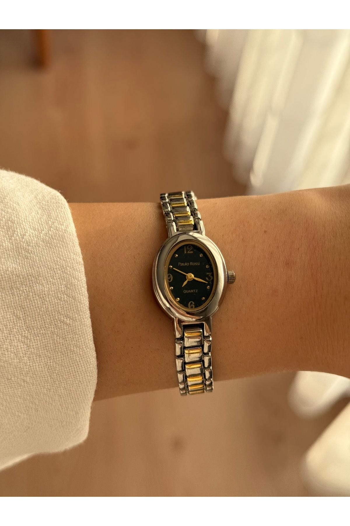 Vola Collection Kadın İnce Kordonlu Vintage Metal Kasa Minimal Kol Saati 19
