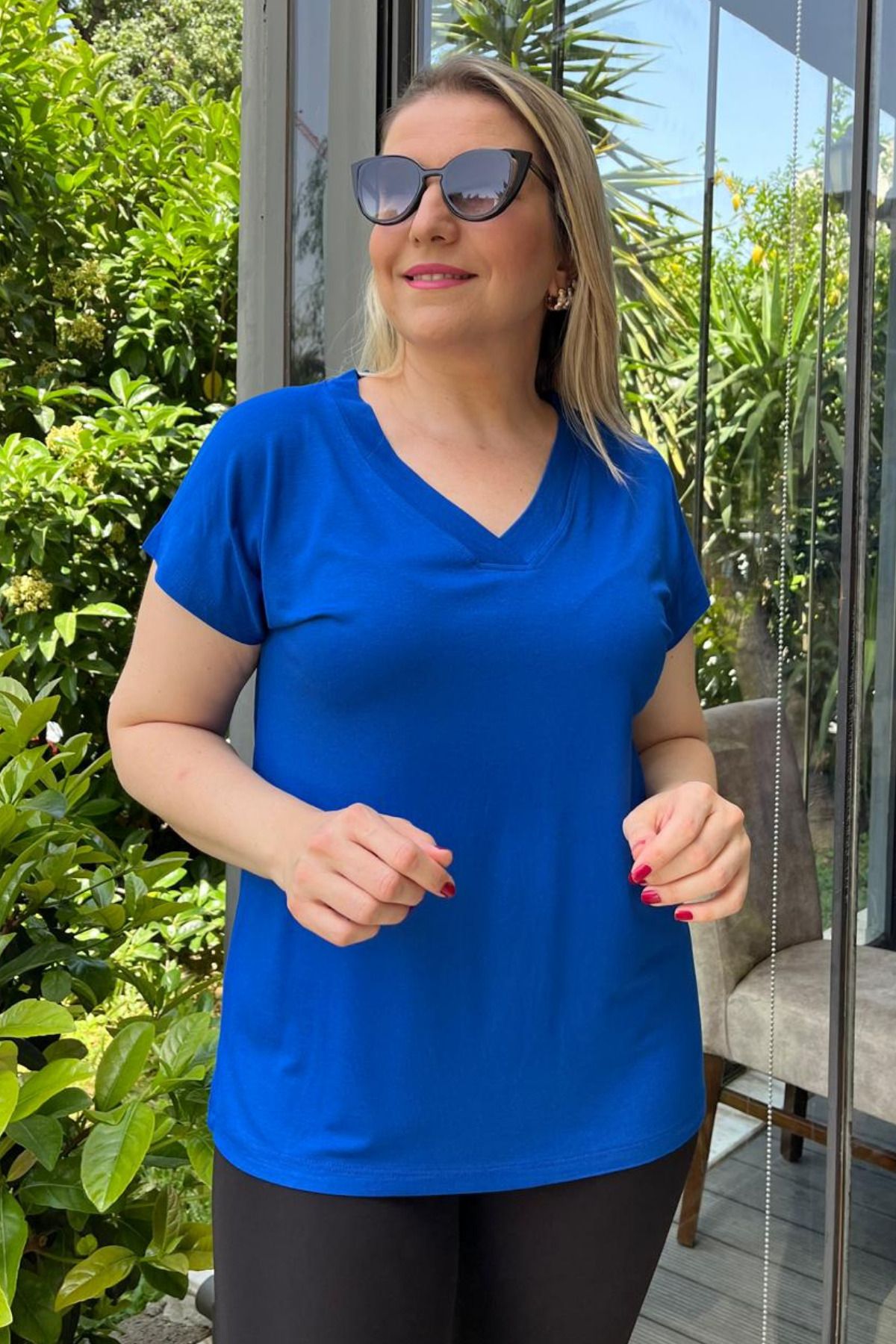 Paw Garage Kadın Büyük Beden Kalın V Yaka Tişört, %100 Pamuklu Terletmez Yazlık Kumaş, Curve T-shirt