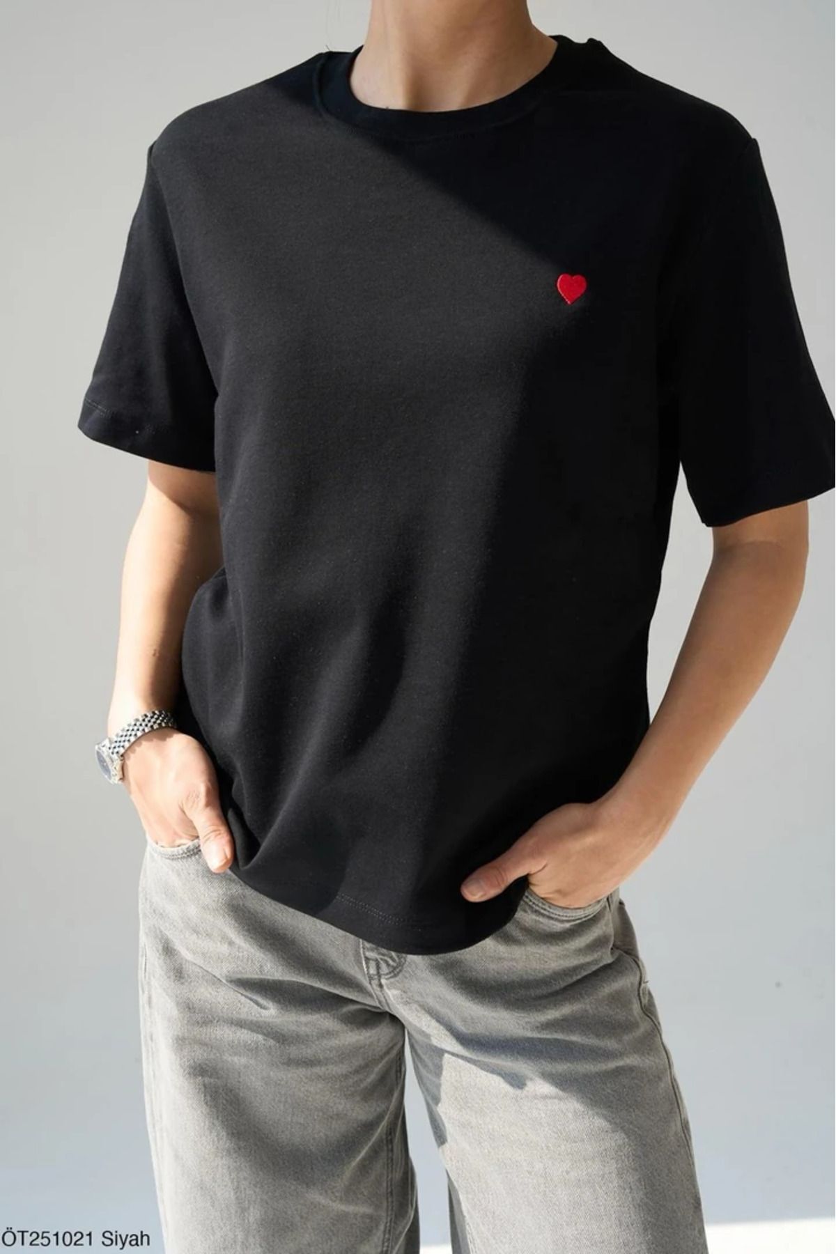 Qu Style KALP DETAYLI BEYAZ TSHIRT