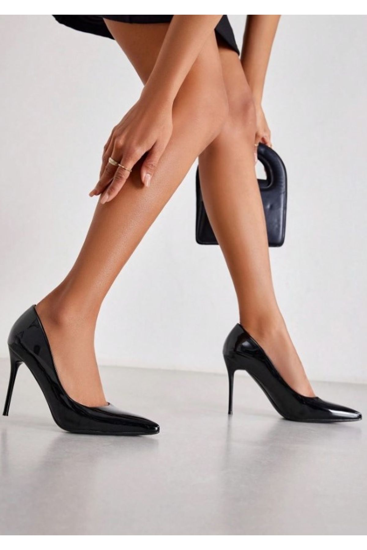 TrendyAnka Kadın Siyah Rugan 10Cm Ince Topuklu Ayakkabı Stiletto