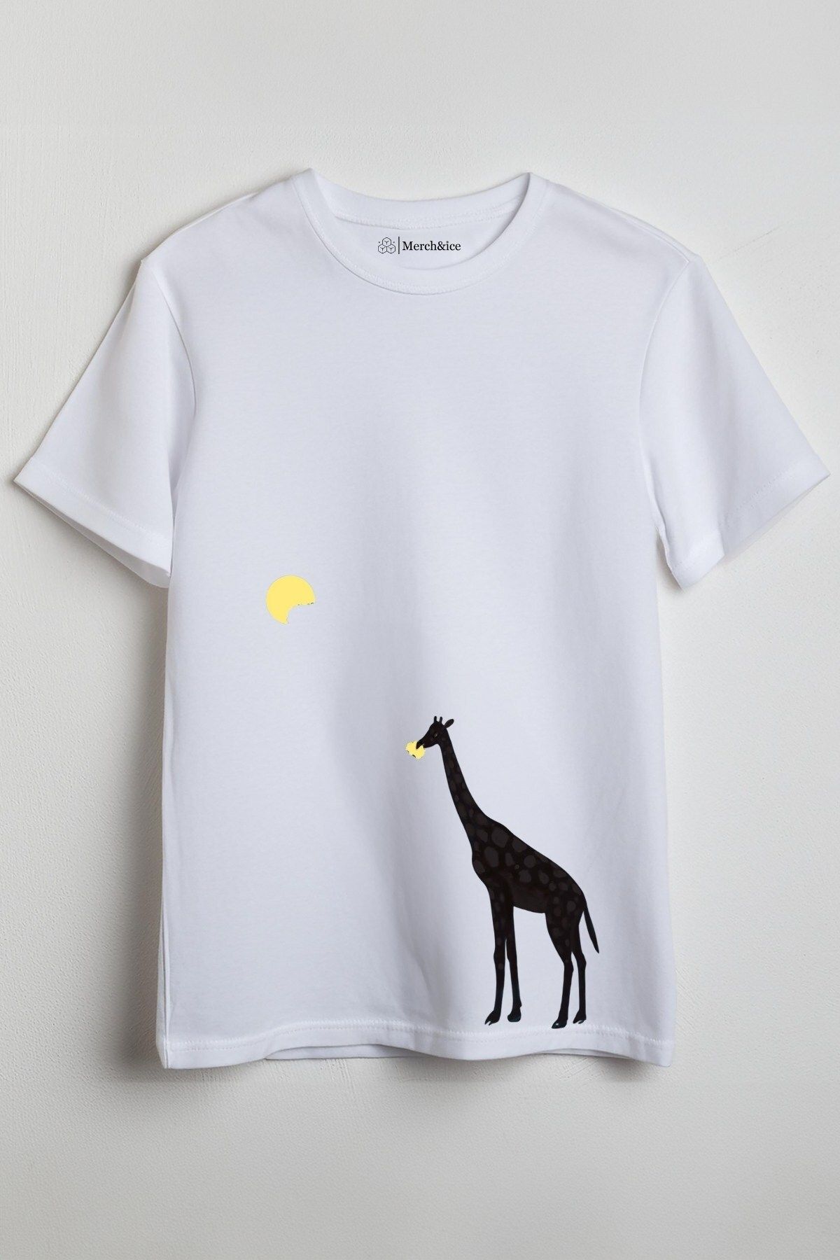 Merch&ice Dolunayda Zürafa Baskılı Unisex T-Shirt