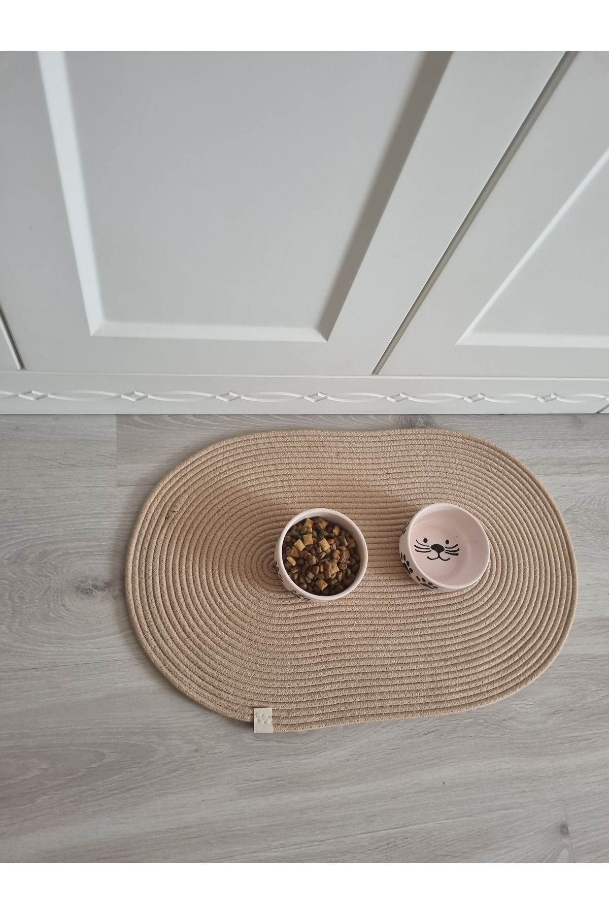 ÖRGÜM Kedi Beslenme Paspası Kedi Servis Altlığı 50x30 cm