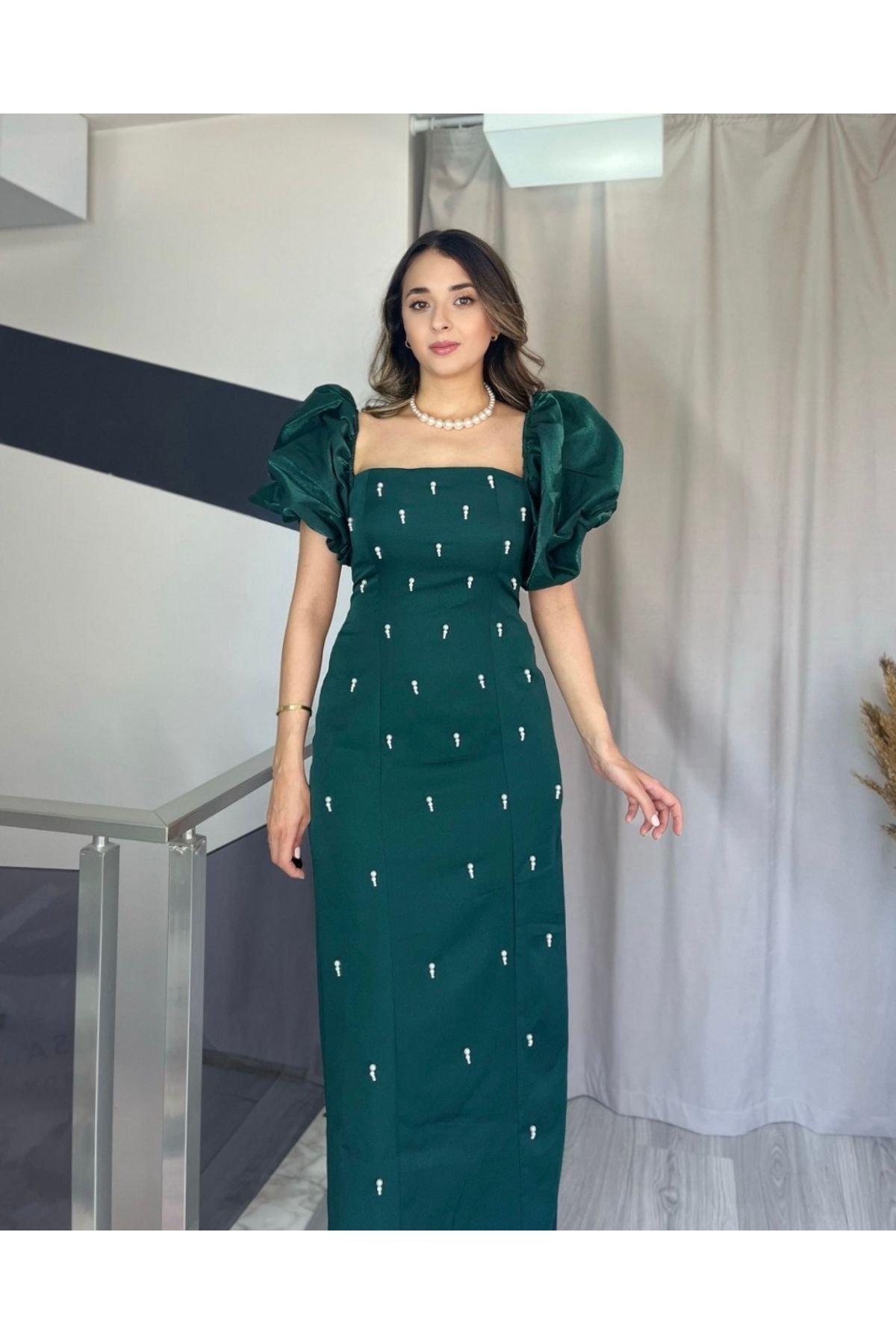 Starmount Butik İnci İşlemeli Saten Balon Kol Uzun Elbise