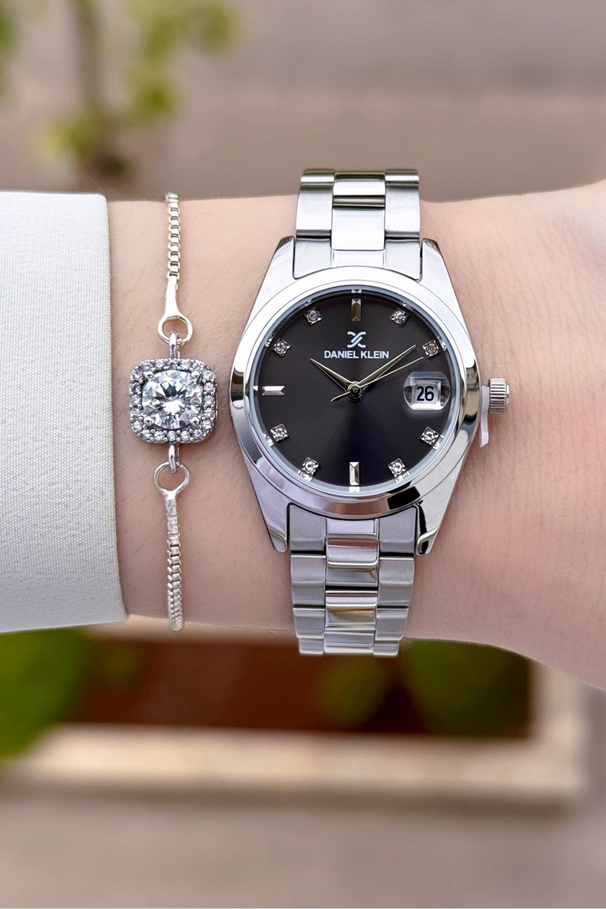 Daniel Klein Kadranı Siyah Kordonu Silver Renk 24 Ay Garantili 28 Mm Kadın Kol Saati Ve Bileklik