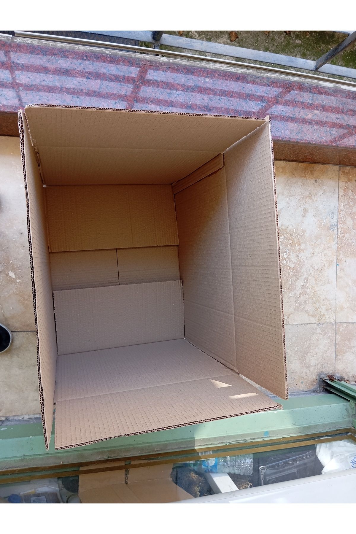 Koli 50x40 koli çift katmanlı 1 baksta10 adet bulunmaktadır