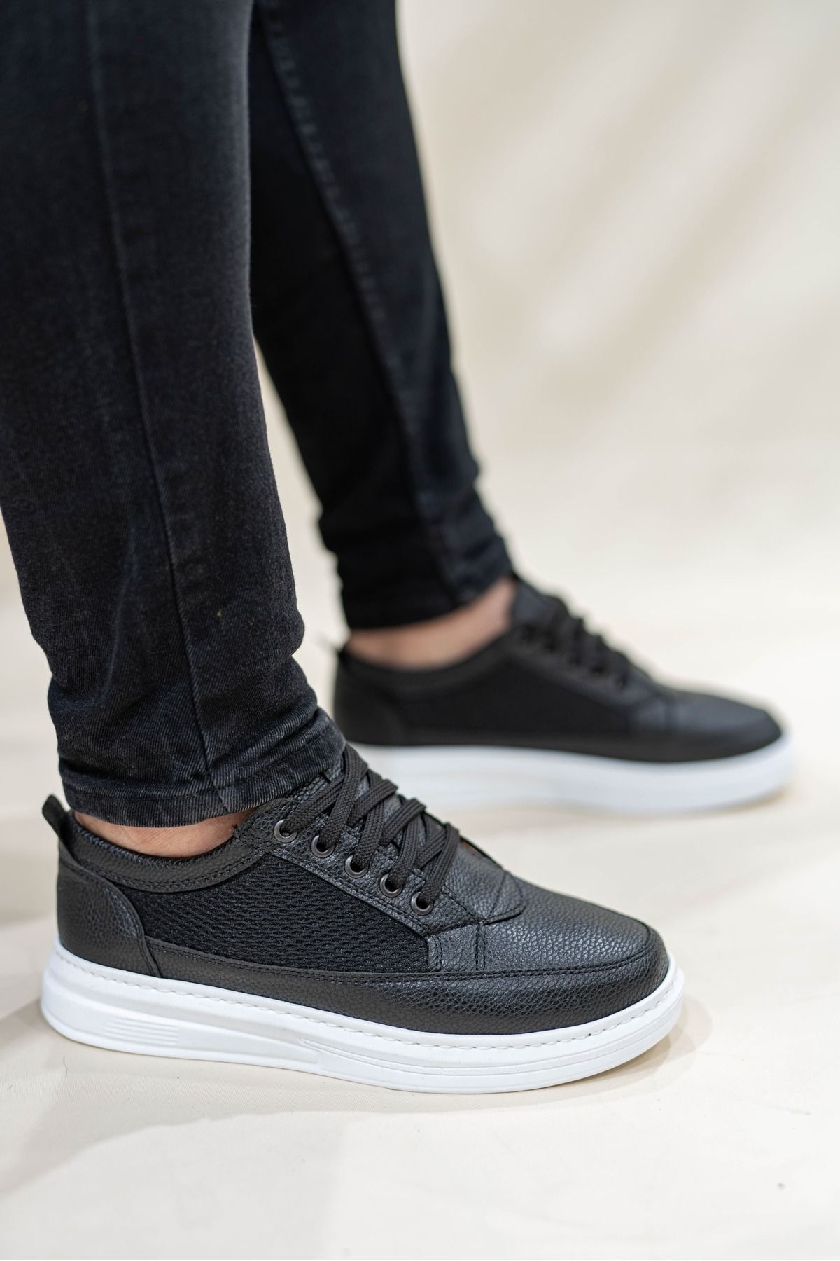 Nubbock Erkek Siyah Beyaz Fileli Bağcıklı Günlük Casual Ayakkabı Sneaker NK4058