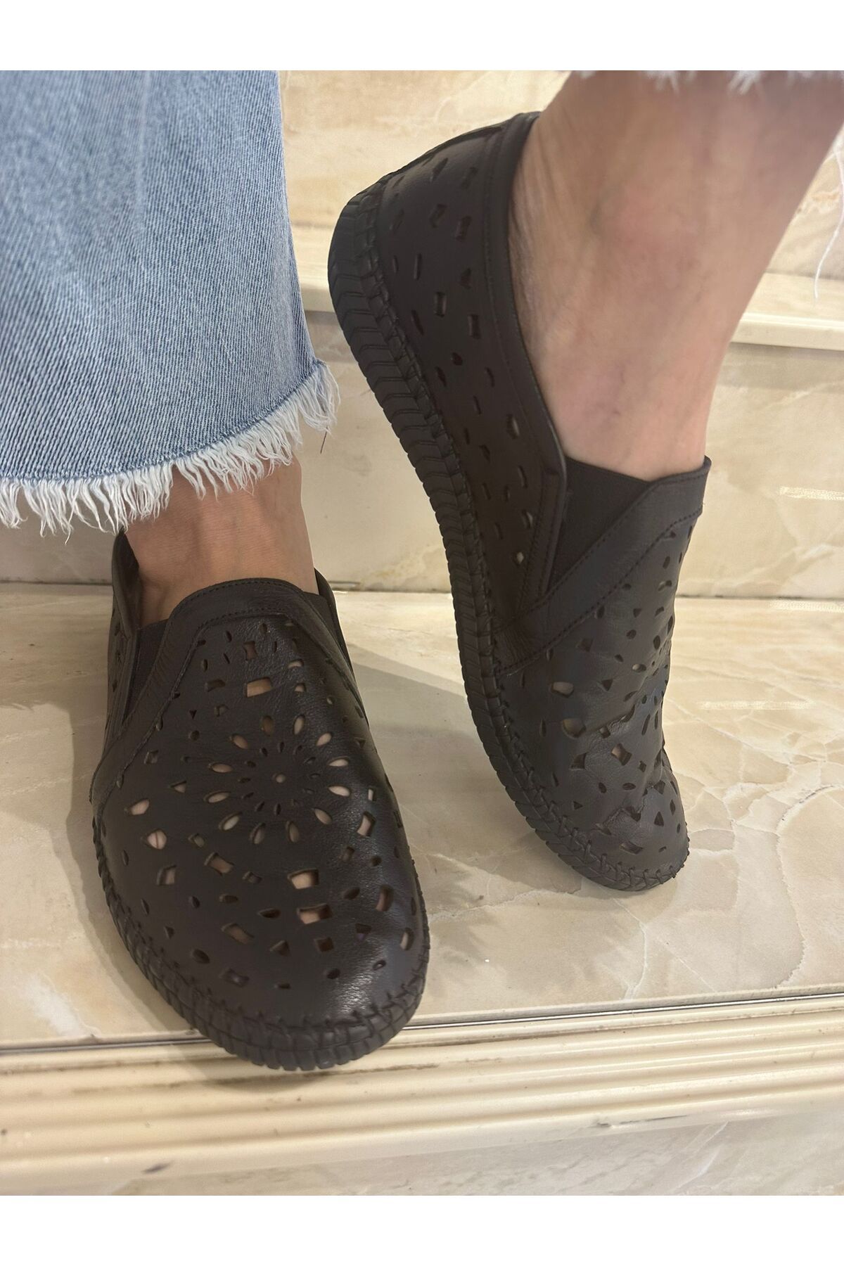 AYNUR BARTINLIOĞLU BABET