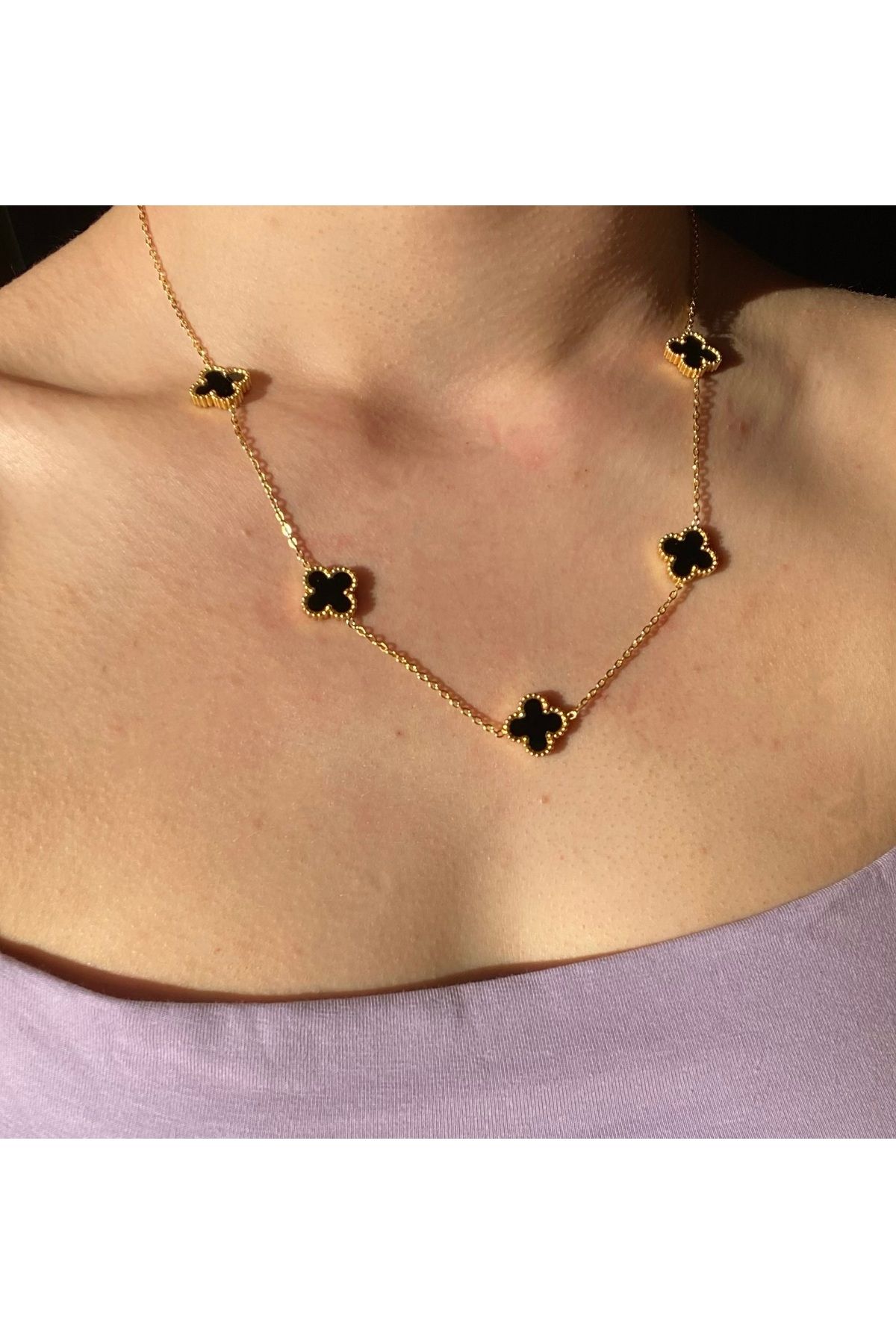 B&E SHİNE JEWERLY “Kararmaz Çelik 5li Yonca Detay Kolye”