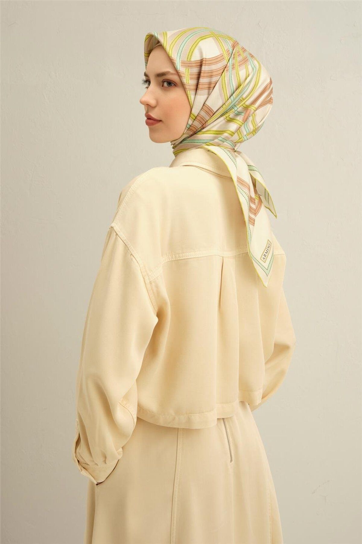 Armine Desenli Saf İpek Sura Eşarp 9333- 33