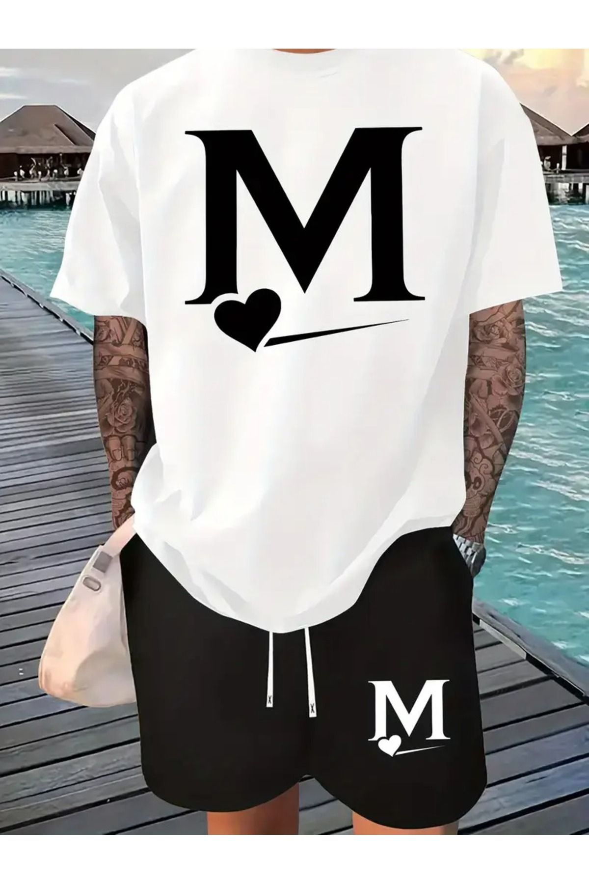 LAND MODA Letter M Heart Logo Print Erkek Kısa Kollu T-Shirt ve Bel Şort 2 Adet Set Rahat Spor Düzenli Üst ve