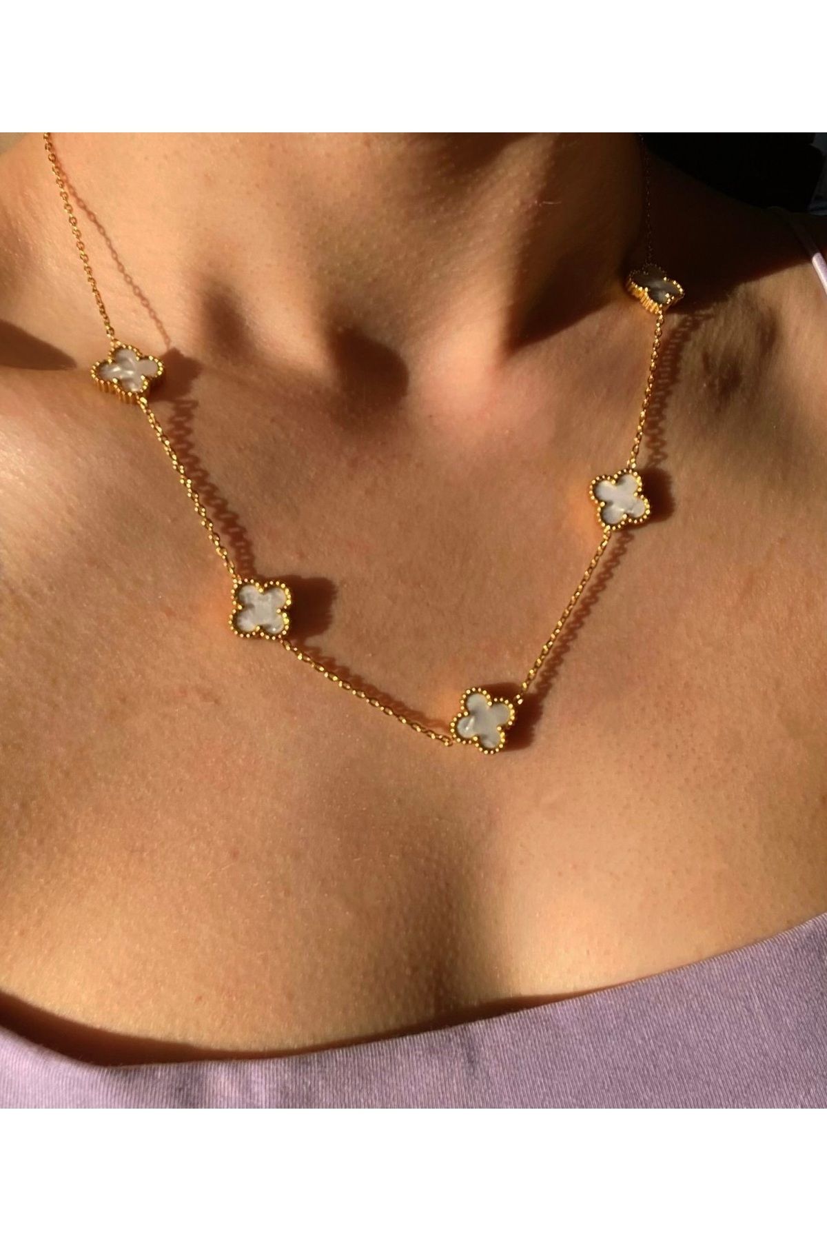 B&E SHİNE JEWERLY “Kararmaz Çelik 5li Yonca Detay kolye”