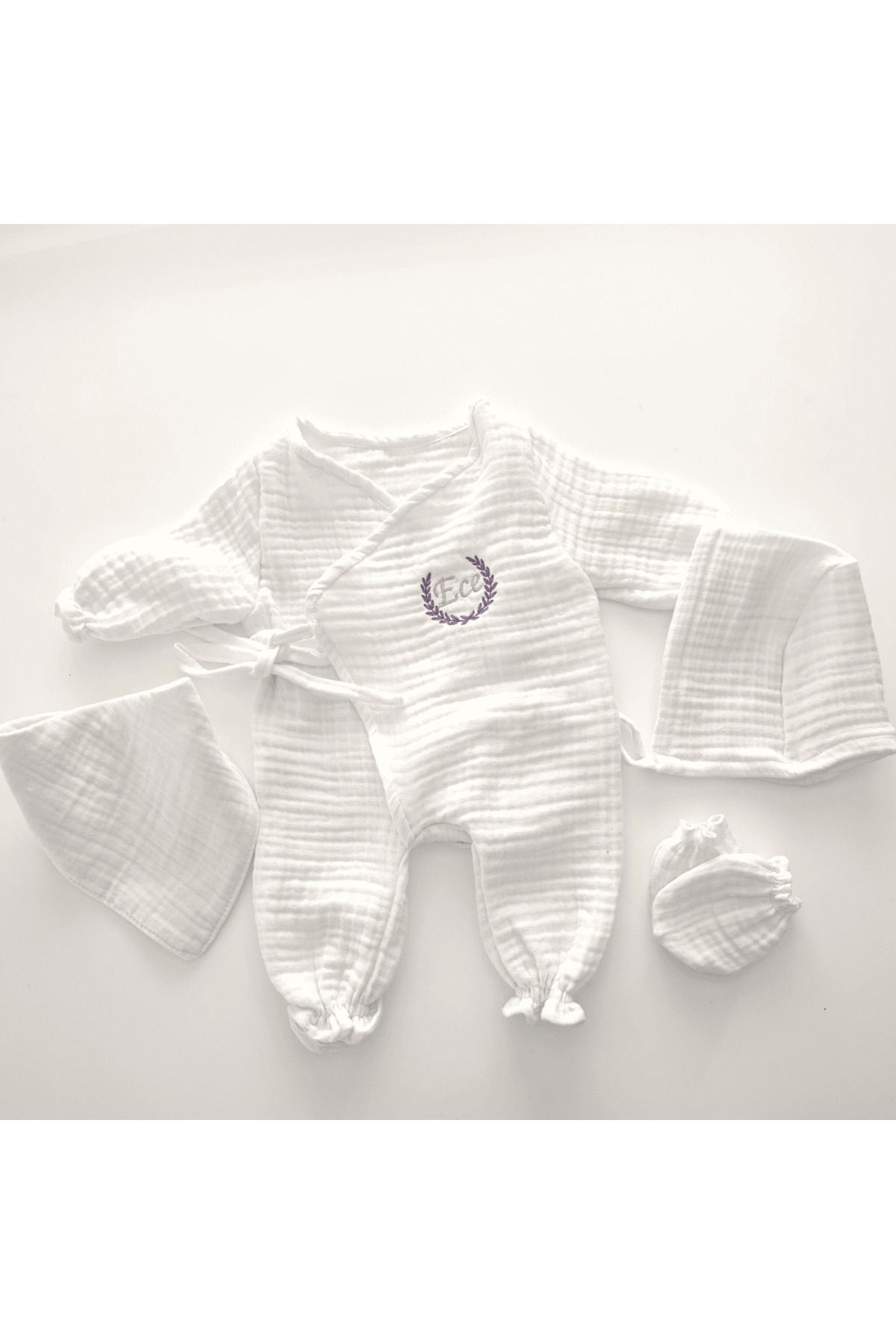 Baby Kişiye Özel Bebek Hastane Çıkışı 4'lü Set - Müslin Kumaş - İsim Nakışlı - Ece Modeli