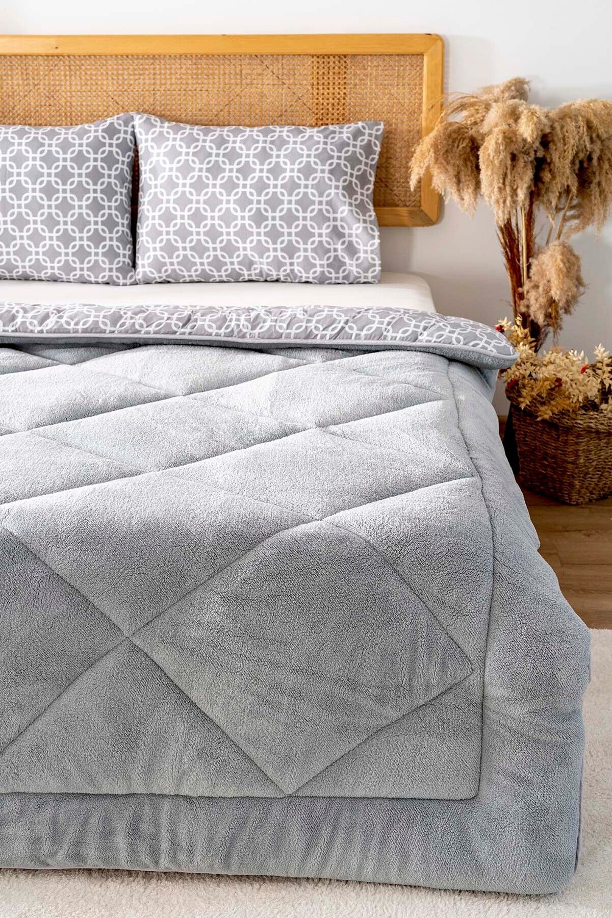Rivaİstanbul Gri Geometrik Loura Tek Kişilik Çift Taraflı Lüx Wellsoft Yorgan Seti 155x215 cm
