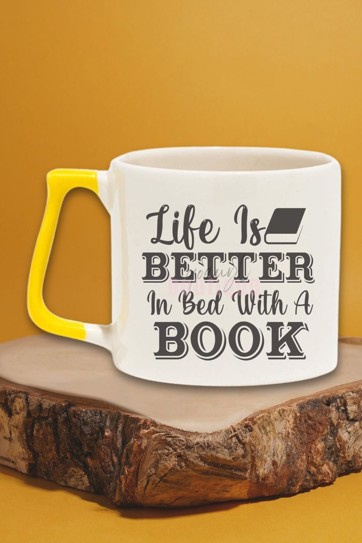 qoeuyl boutique Life Is Better In Bed With A Book Yazılı Kitap Keyfi Hediyelik Sarı Kulplu Kupa Bardak