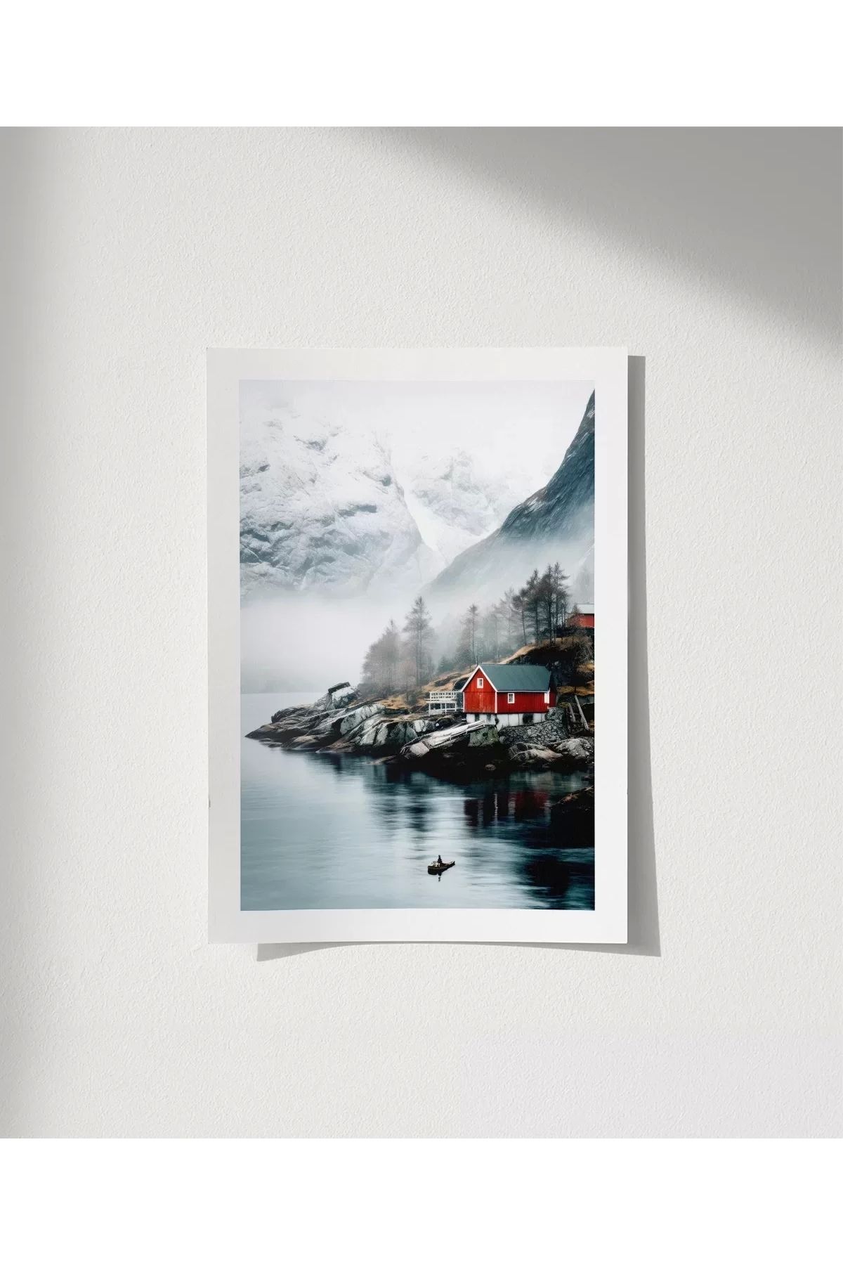 VOGLOO Çerçevesiz Poster Kırmızı Ev ve Sisli Dağlar