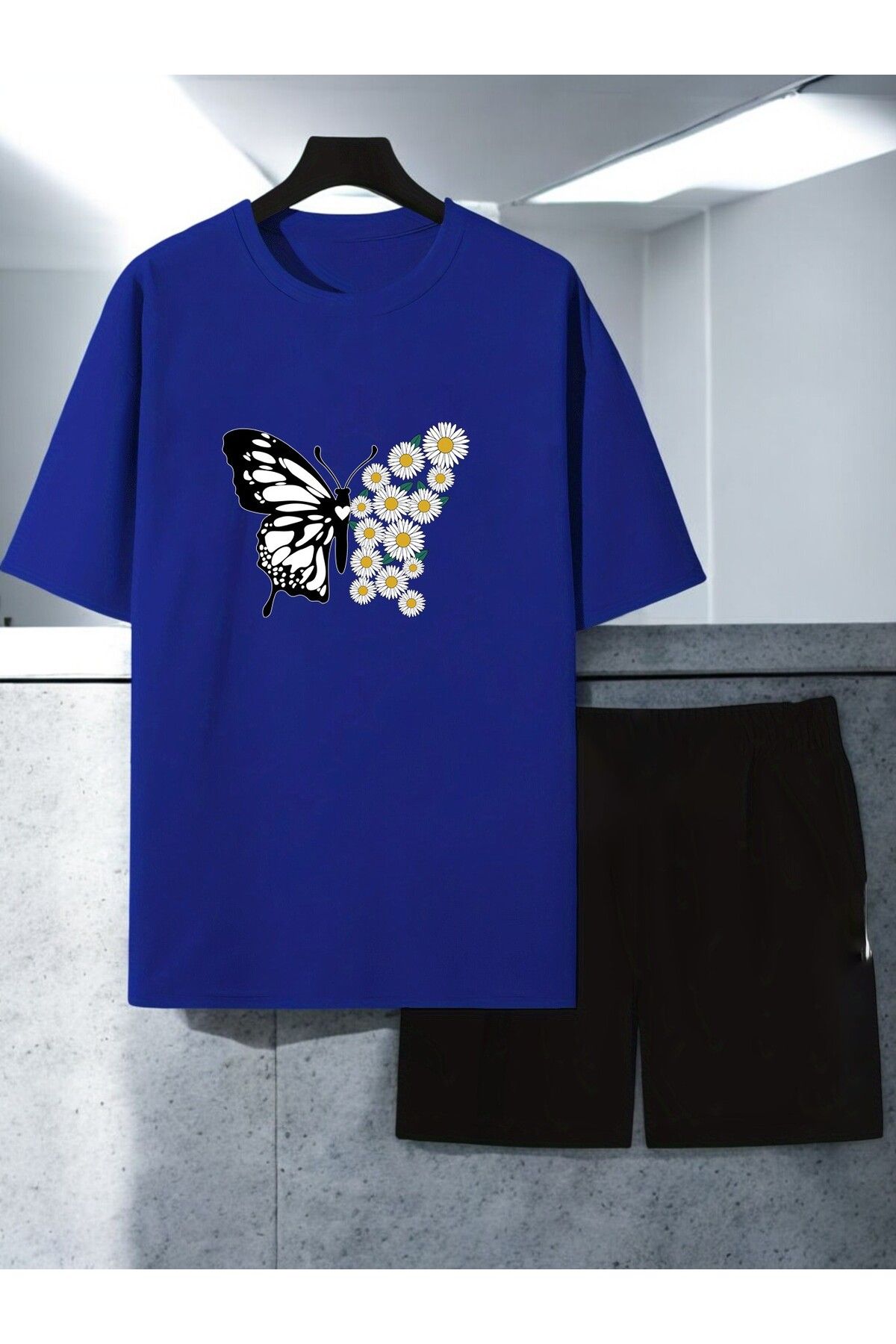 uyguntarz Papatya Kelebek Tasarım Basklı Tshirt Şort Takımı