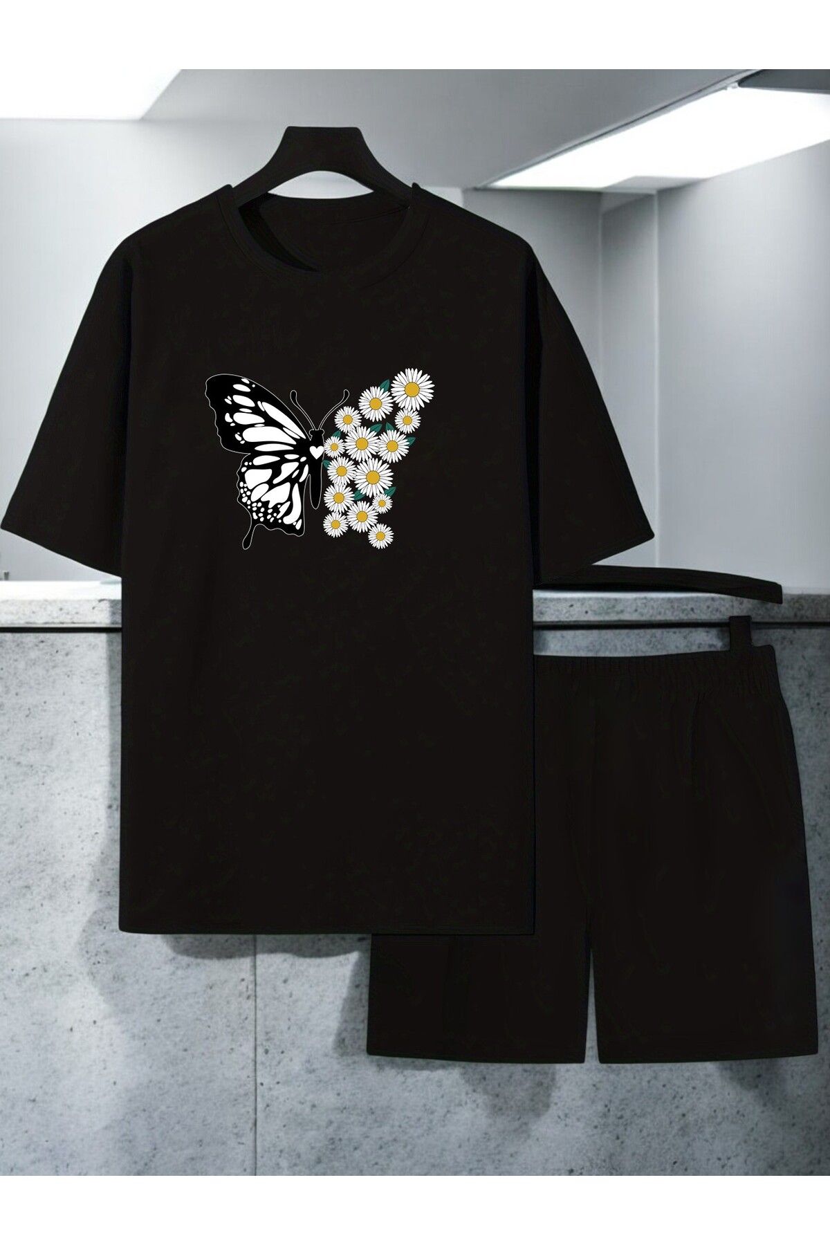 uyguntarz Unisex Papatya Kelebek Tasarım Basklı Tshirt Şort Takımı