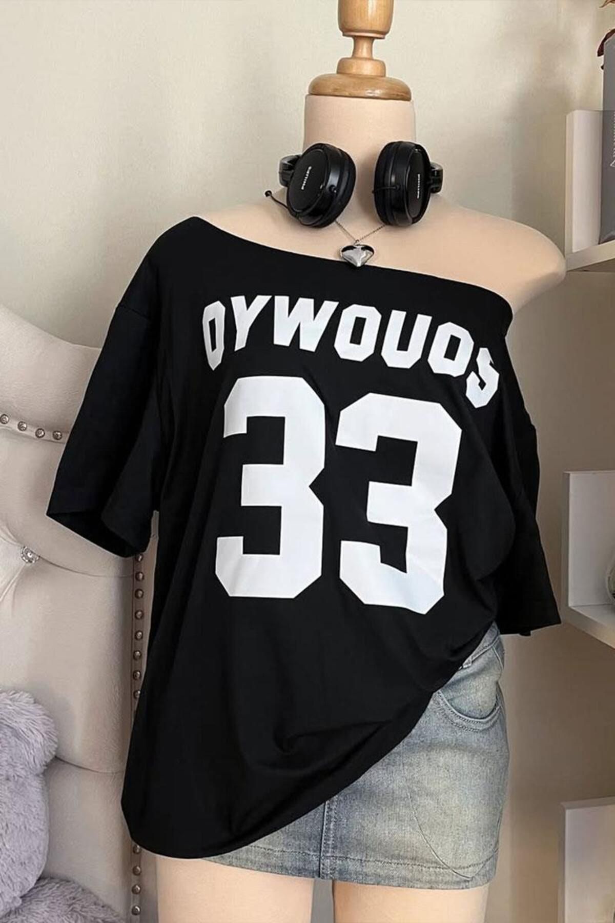 Peripeti Retro Number 33 Uuwdoys Madonna Yaka Kısa Kol Tişört