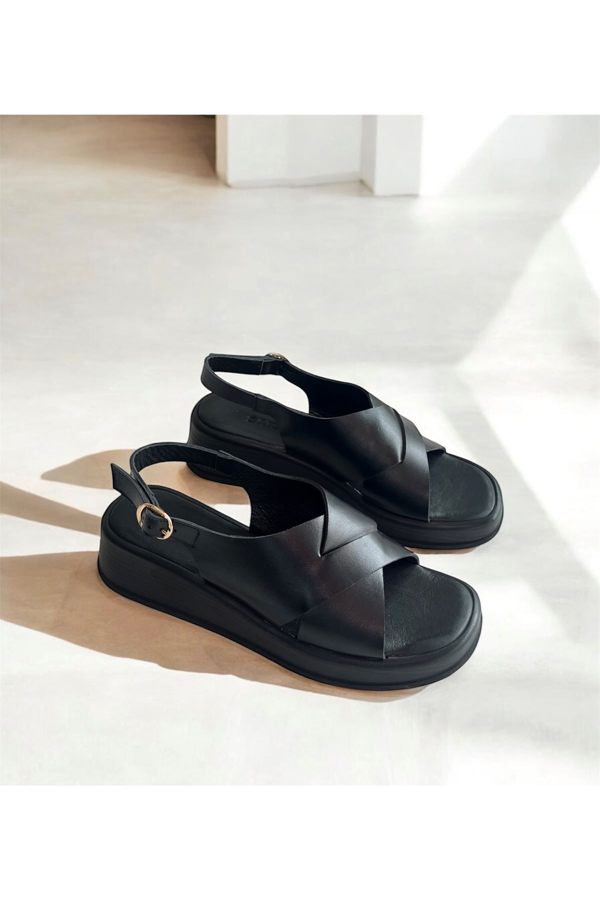 Saracshoes Gerçek Deri Siyah Kadın Sandalet Wase
